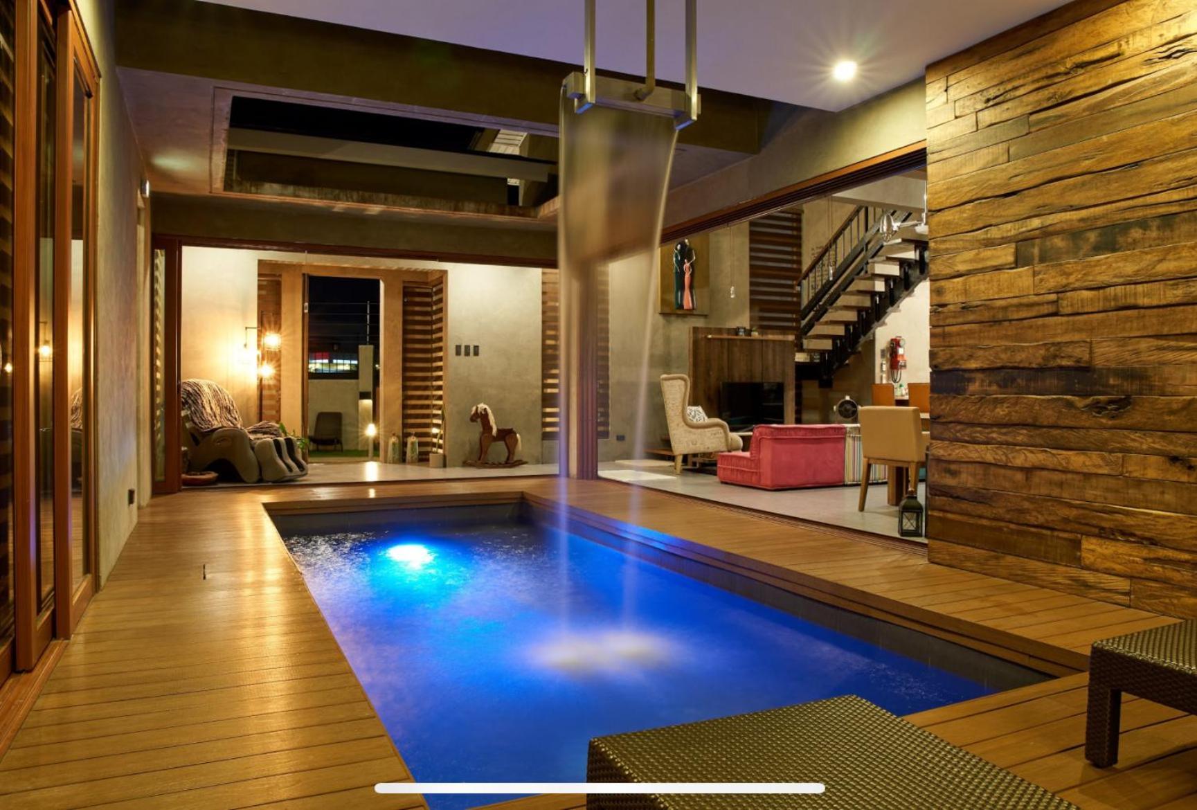 Isla 1 Amazing Waterfall Pool House Near Beach, Bars & Restaurants Holiday home *