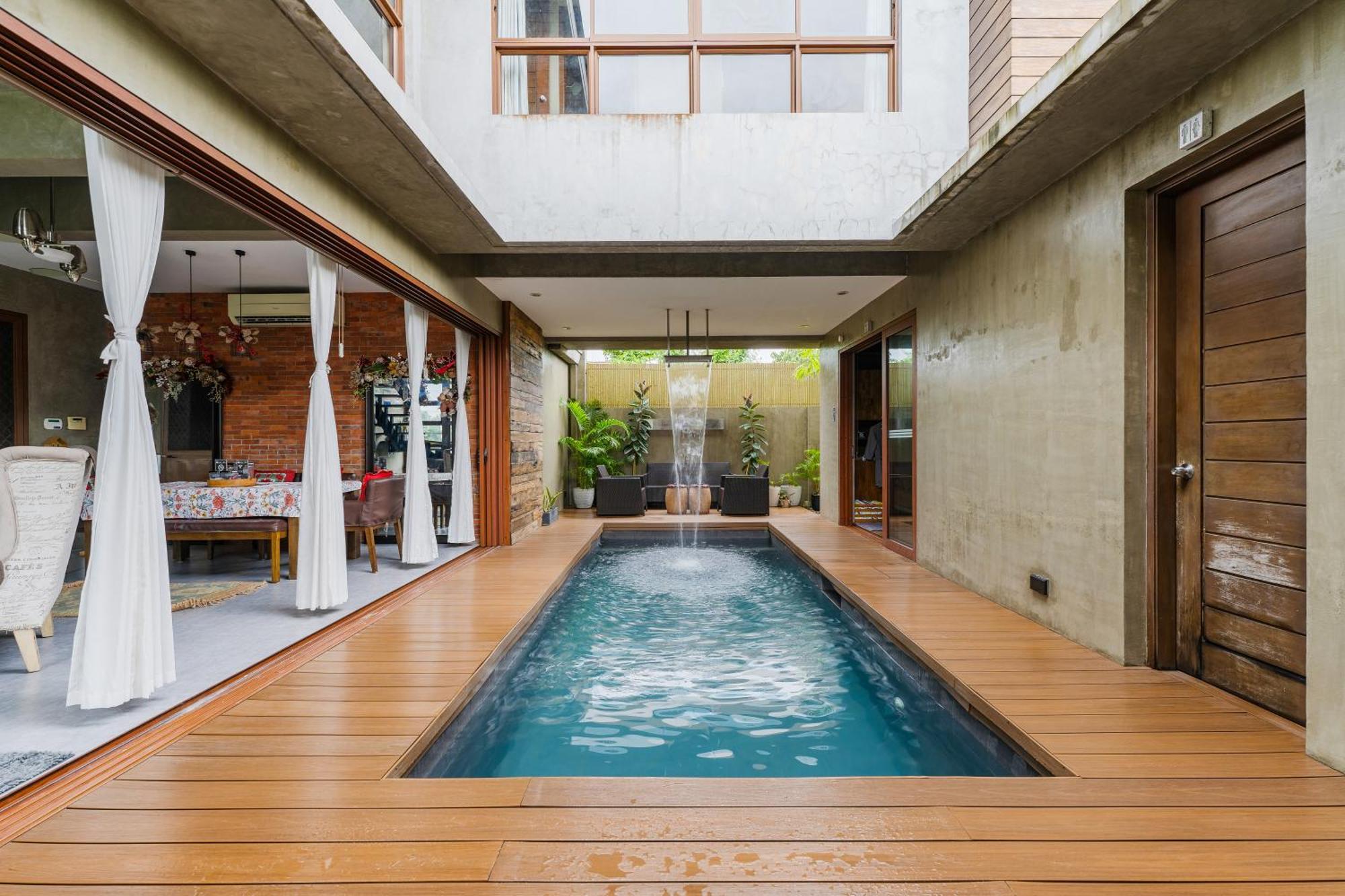 Isla 1 Amazing Waterfall Pool House Near Beach, Bars & Restaurants