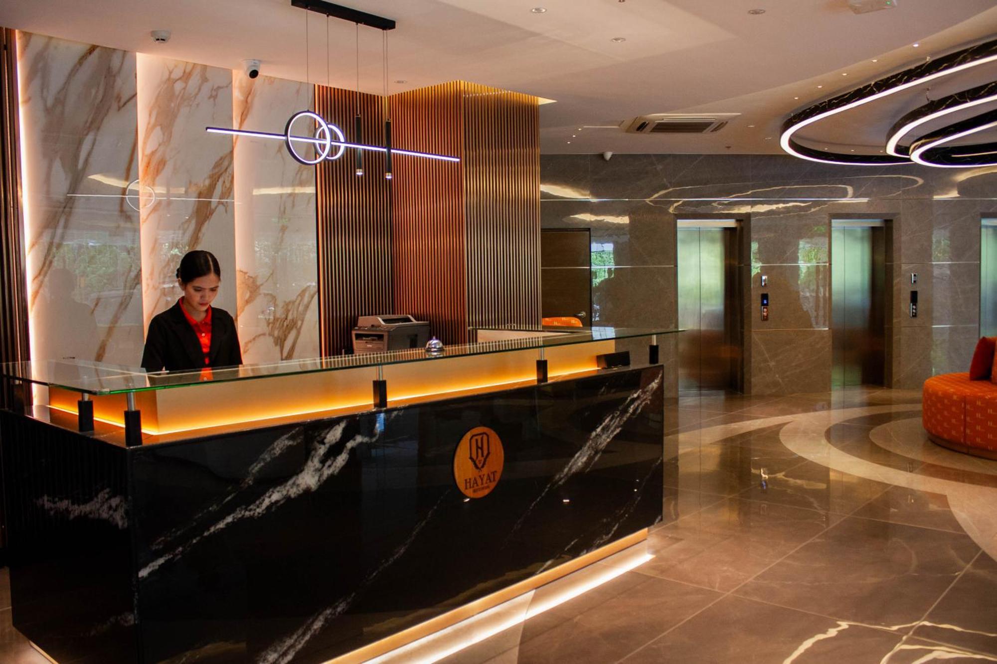 Hayat Sky Towers 3* Cebu