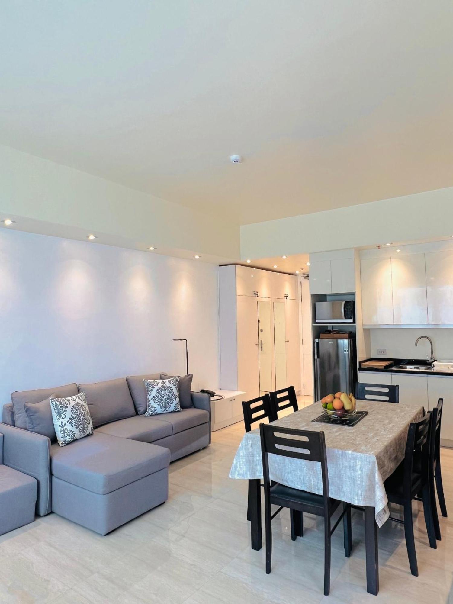 La Mirada Deluxe With Oceanview Apartment