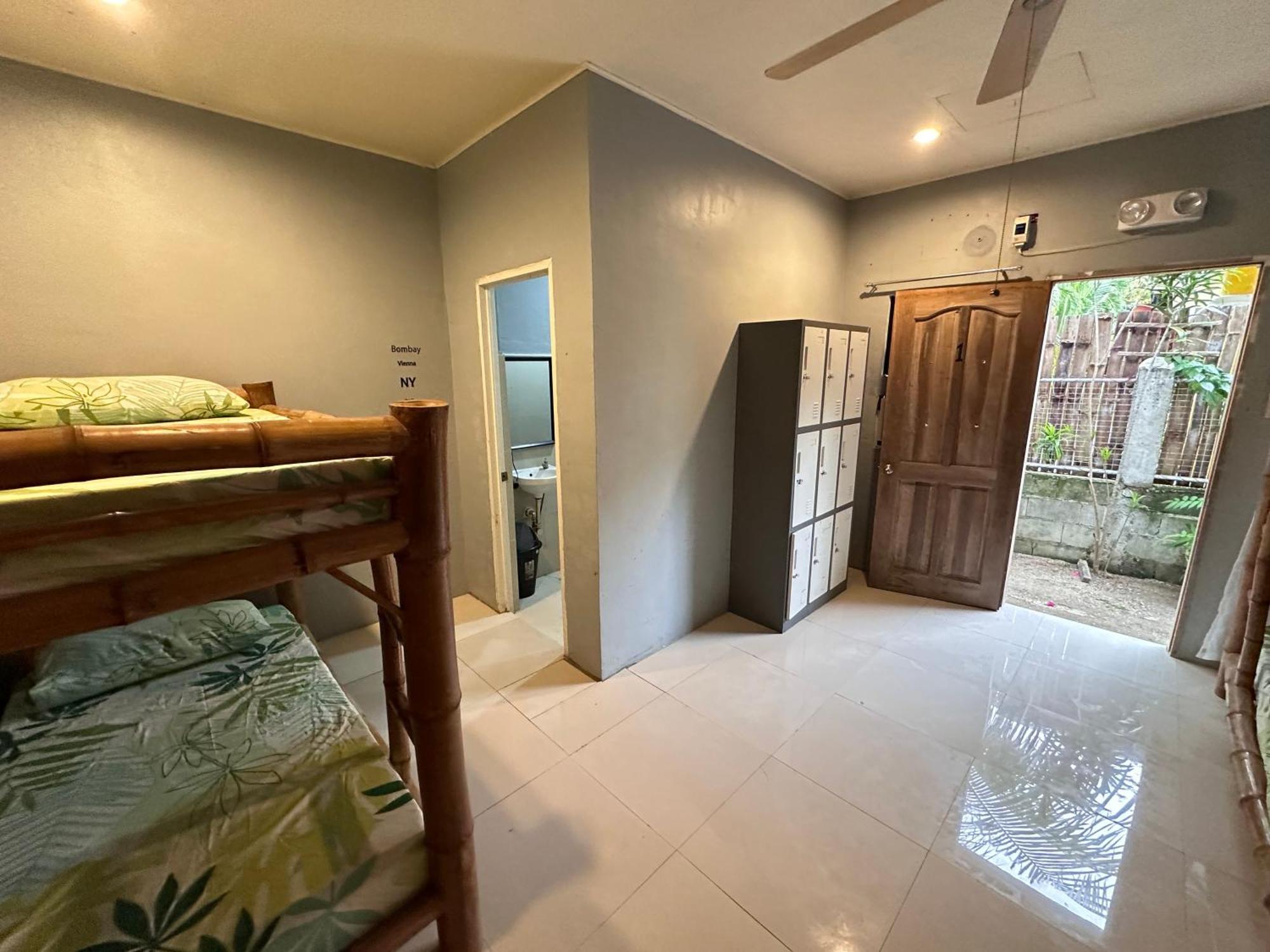 Lionfish Backpackers Malapascua Hostel Daanbantayan