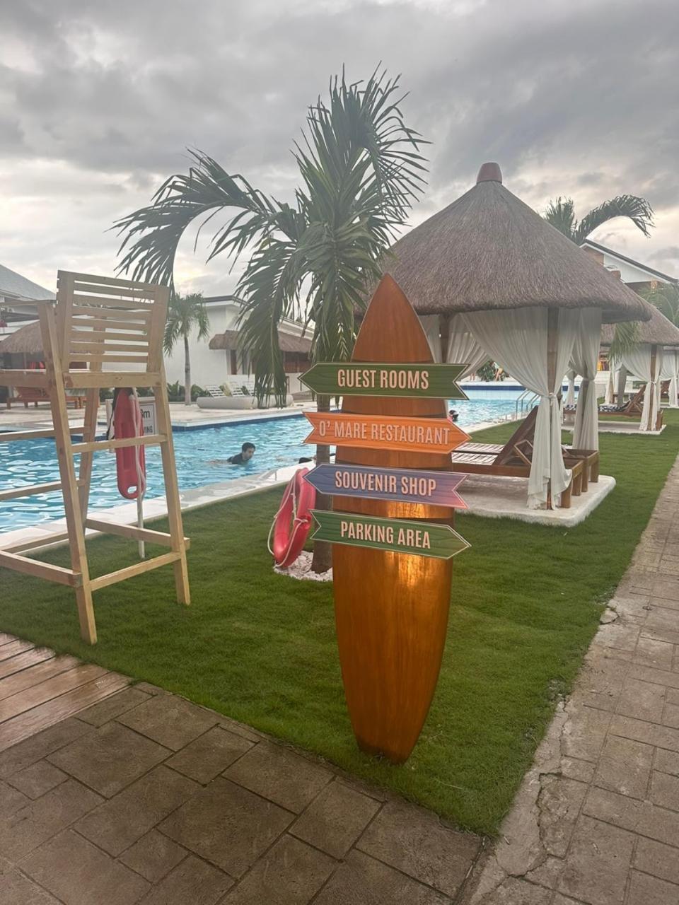 Treeshade & Resort Moalboal