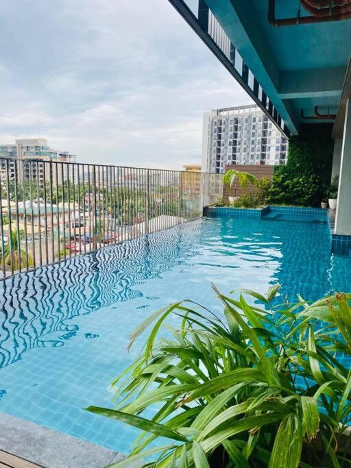 Aparthotel Your Near The Life