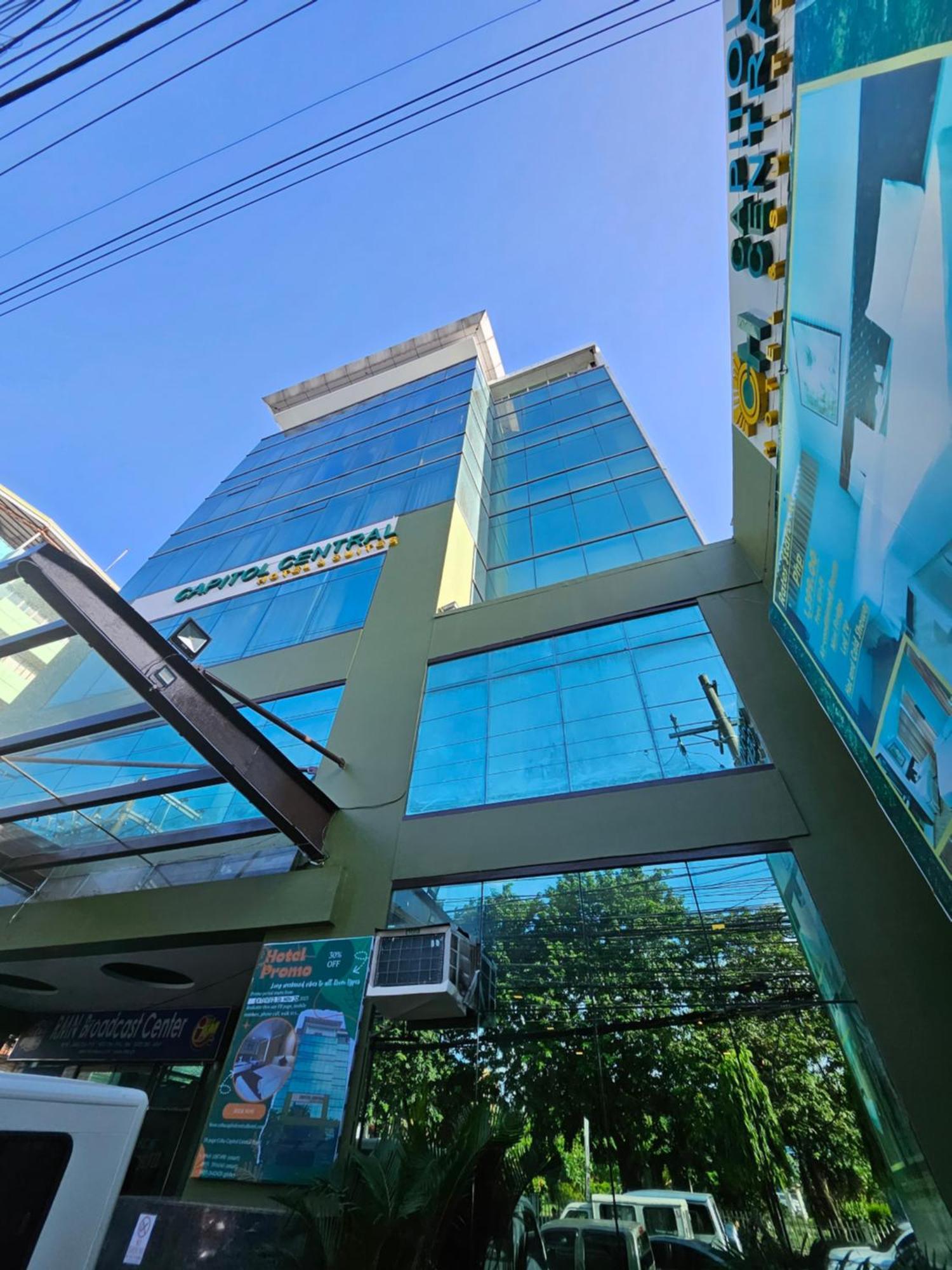 Capitol & Powered By Cocotel Hotel Cebu