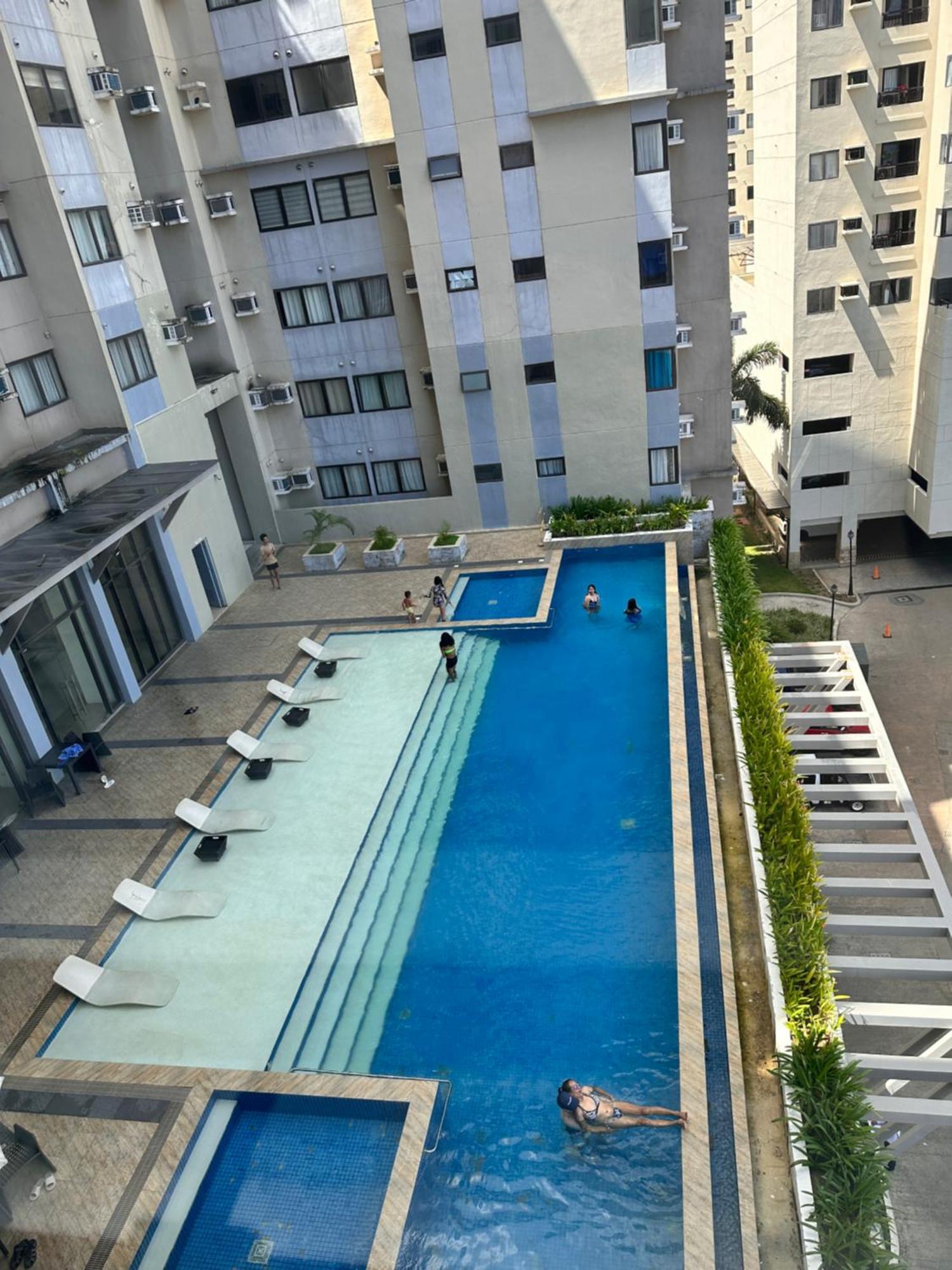 Apartment Living,the Persimmon 2-4pax Cebu