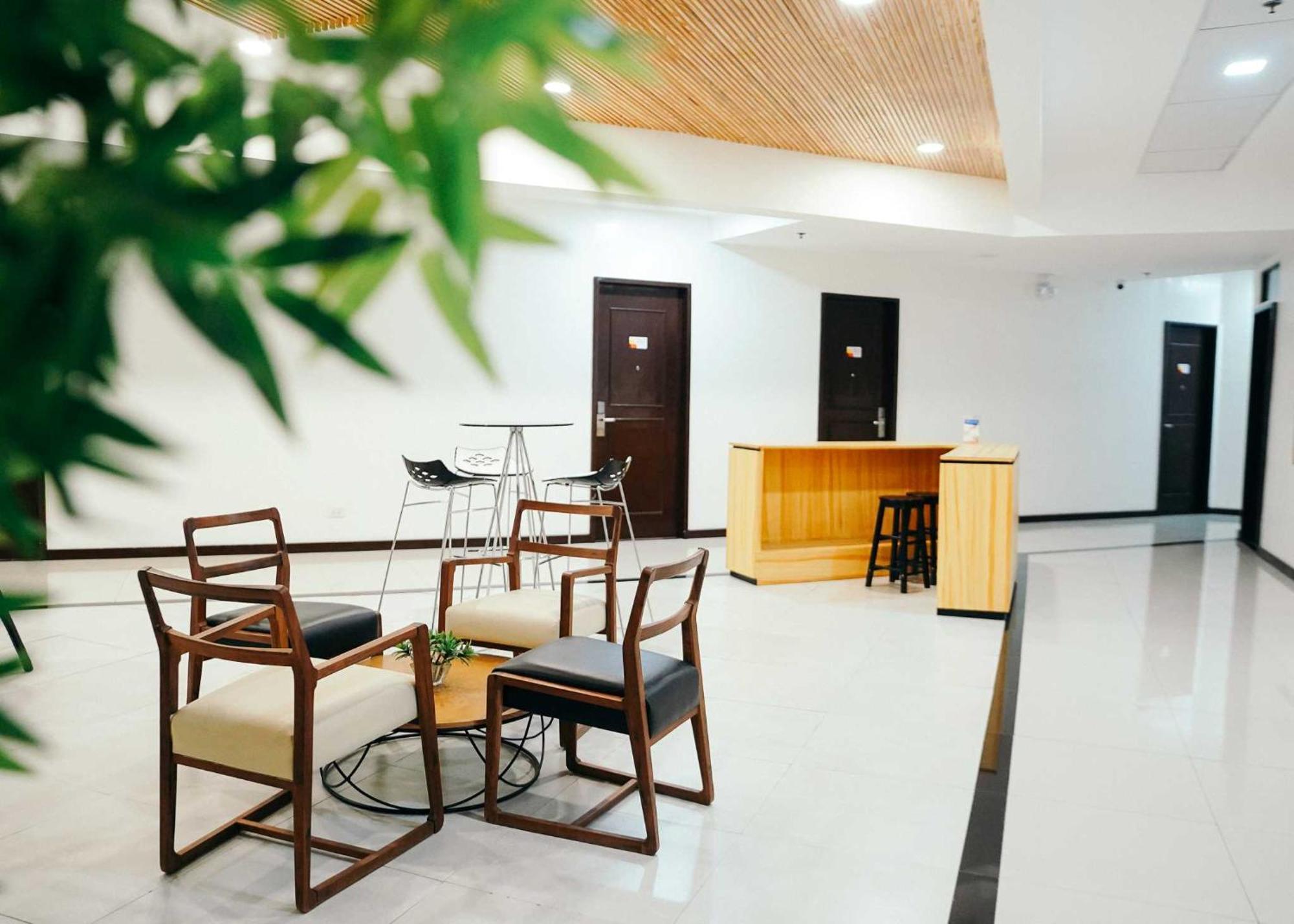 Travelbee Airport Inn Lapu-Lapu City