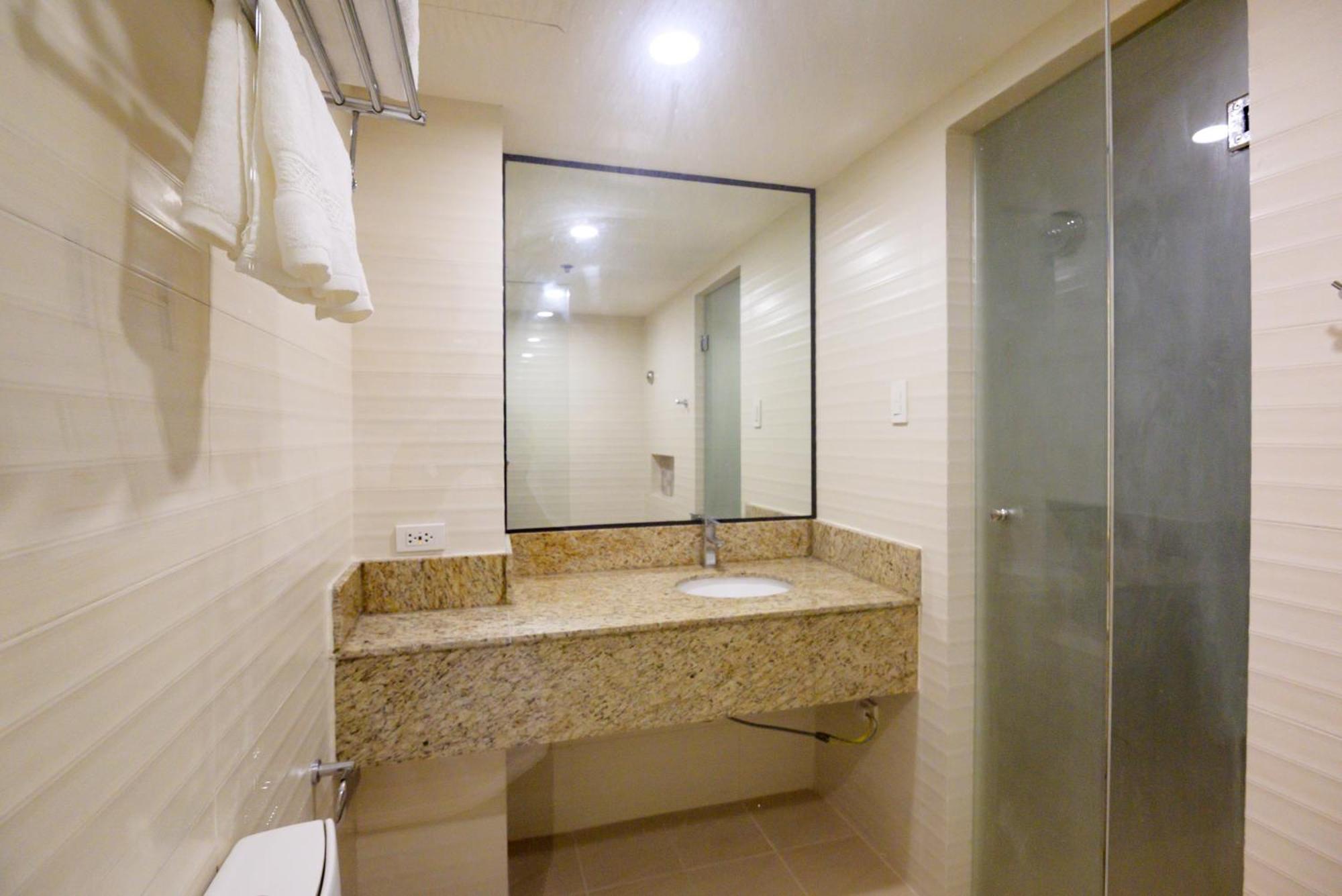 Hotel Surestay By Western 3*