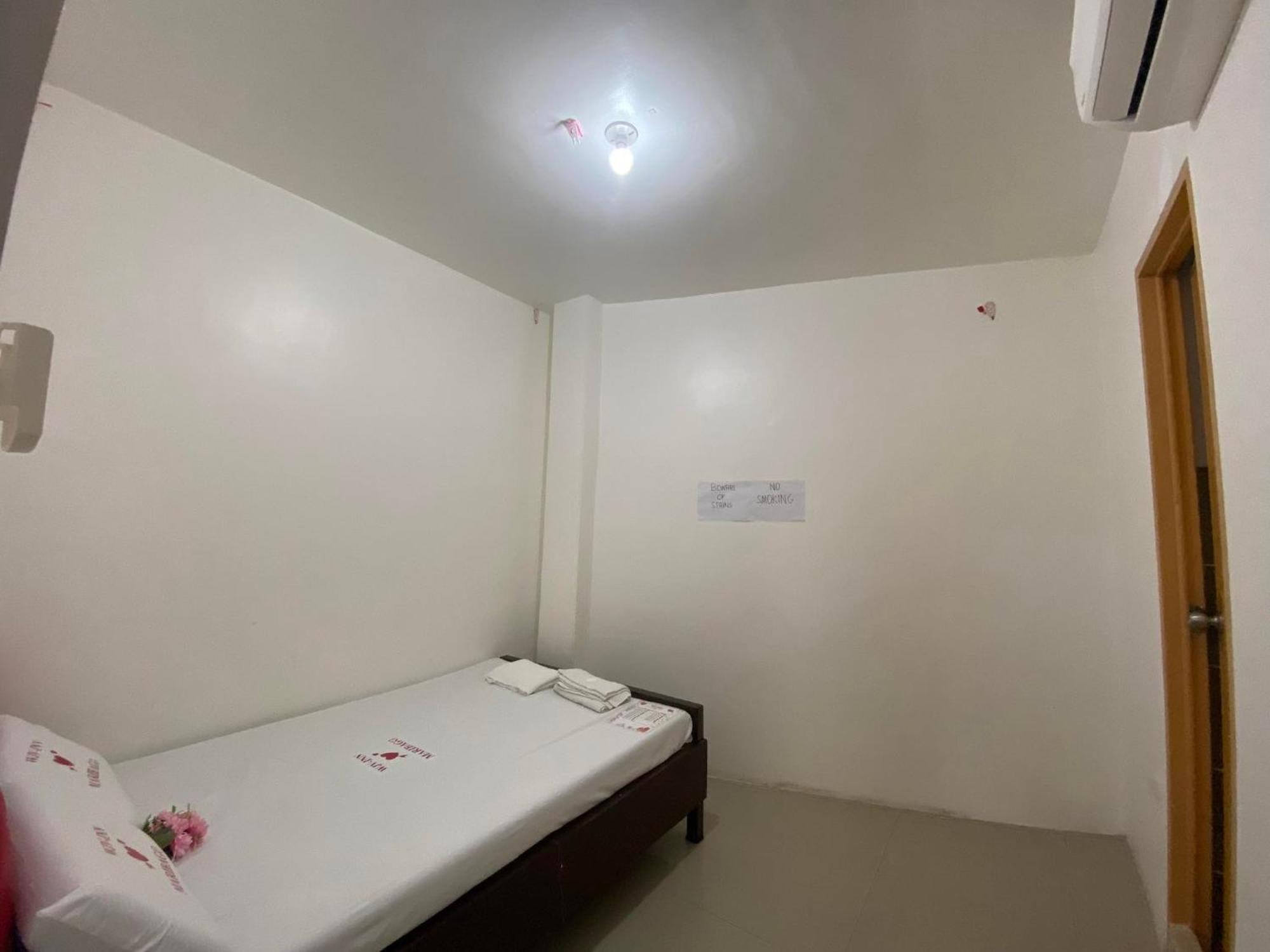 bahay-panuluyan Wjv Maribag0 *
