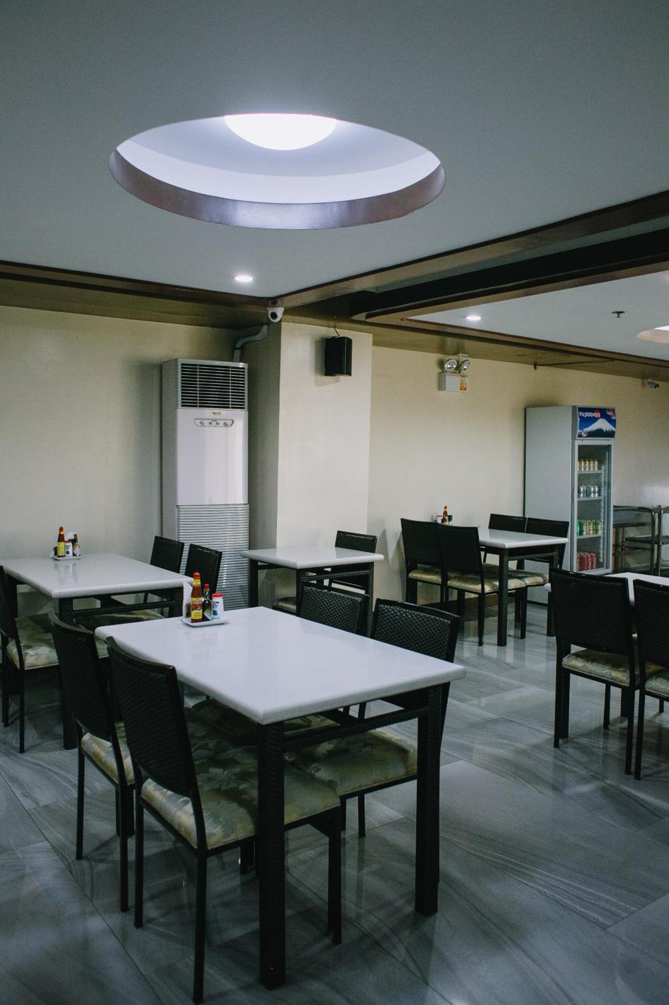 Hotel Leope