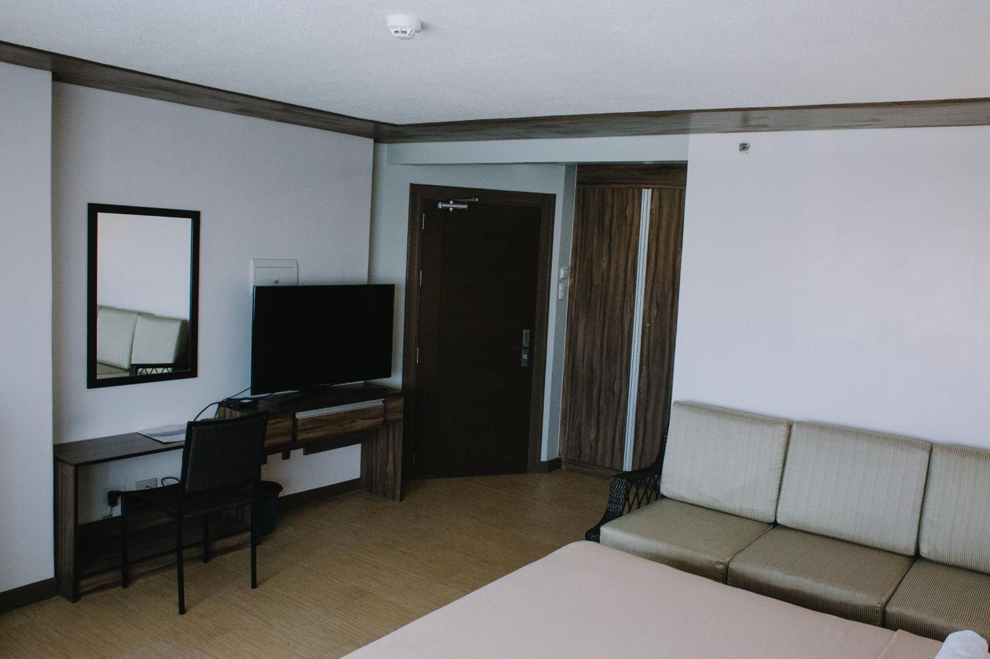 Leope Hotel