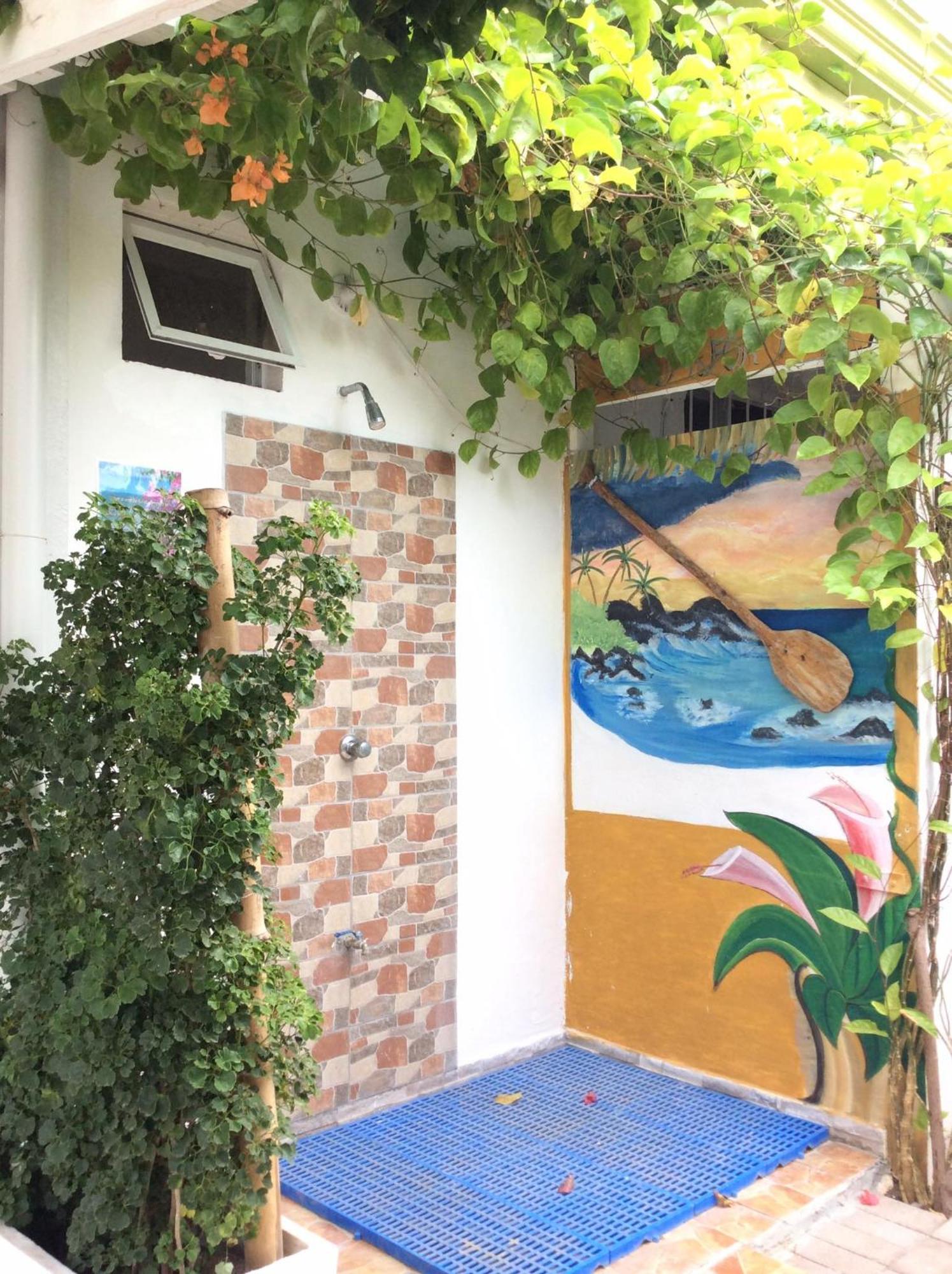 Guest house Gardenia House Rent Santa Fe (Cebu)