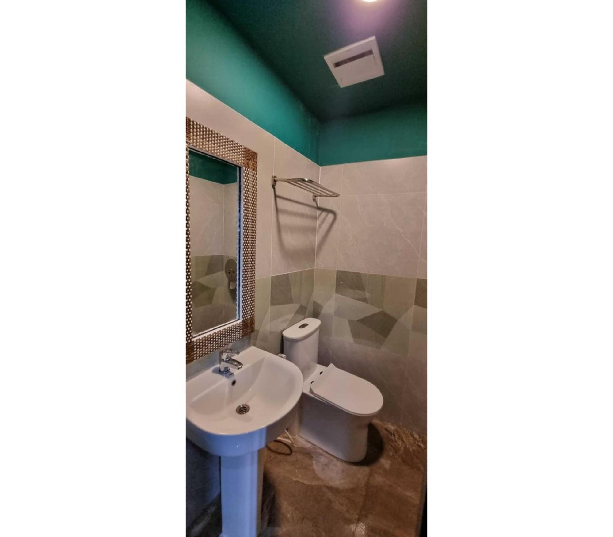 Hotel Attic Capsule Marigondon (Cebu)