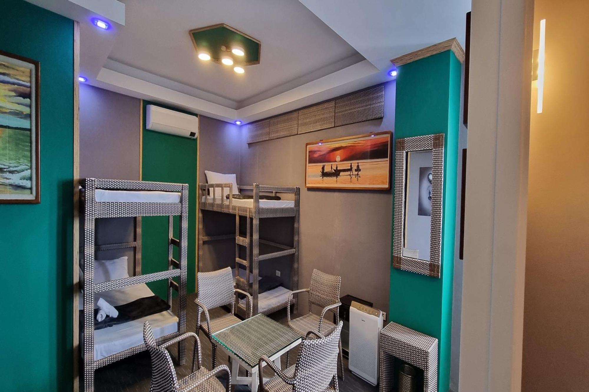 Attic Capsule Hotel