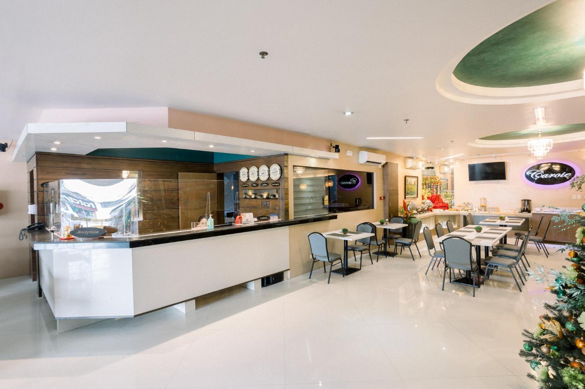 Hotel Allure &