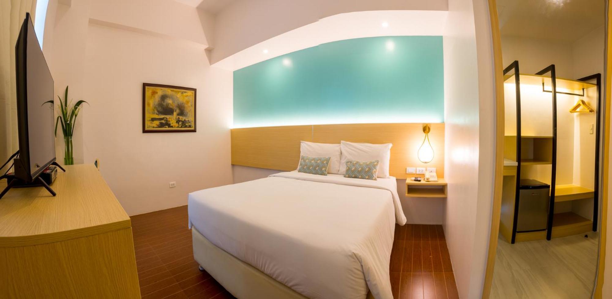 Hotel Allure & 3*