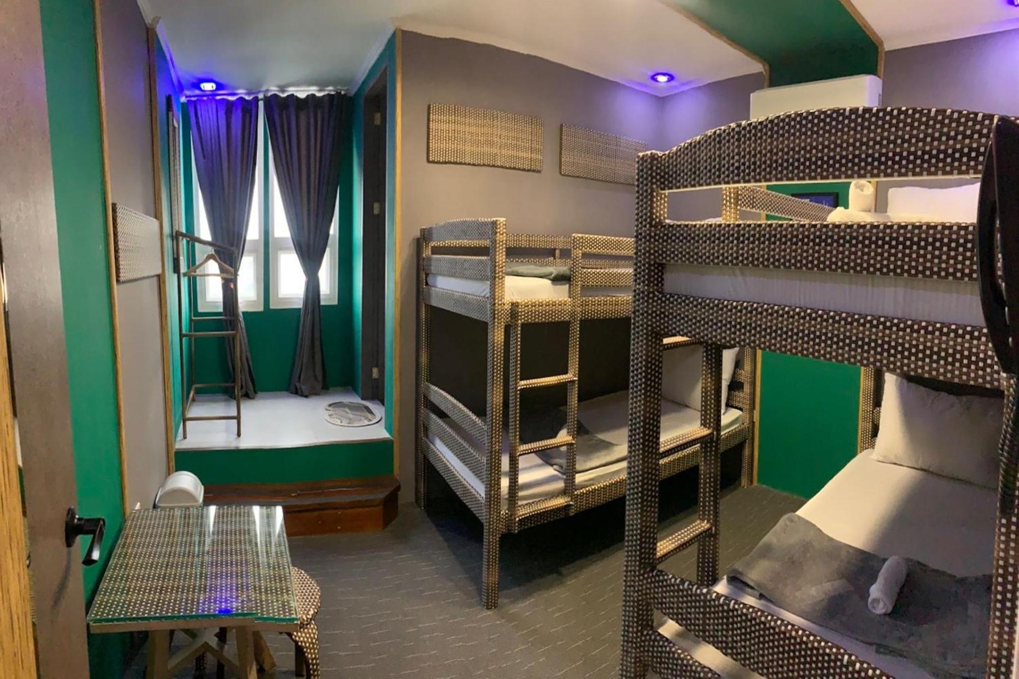 Attic Capsule Hotel 3*
