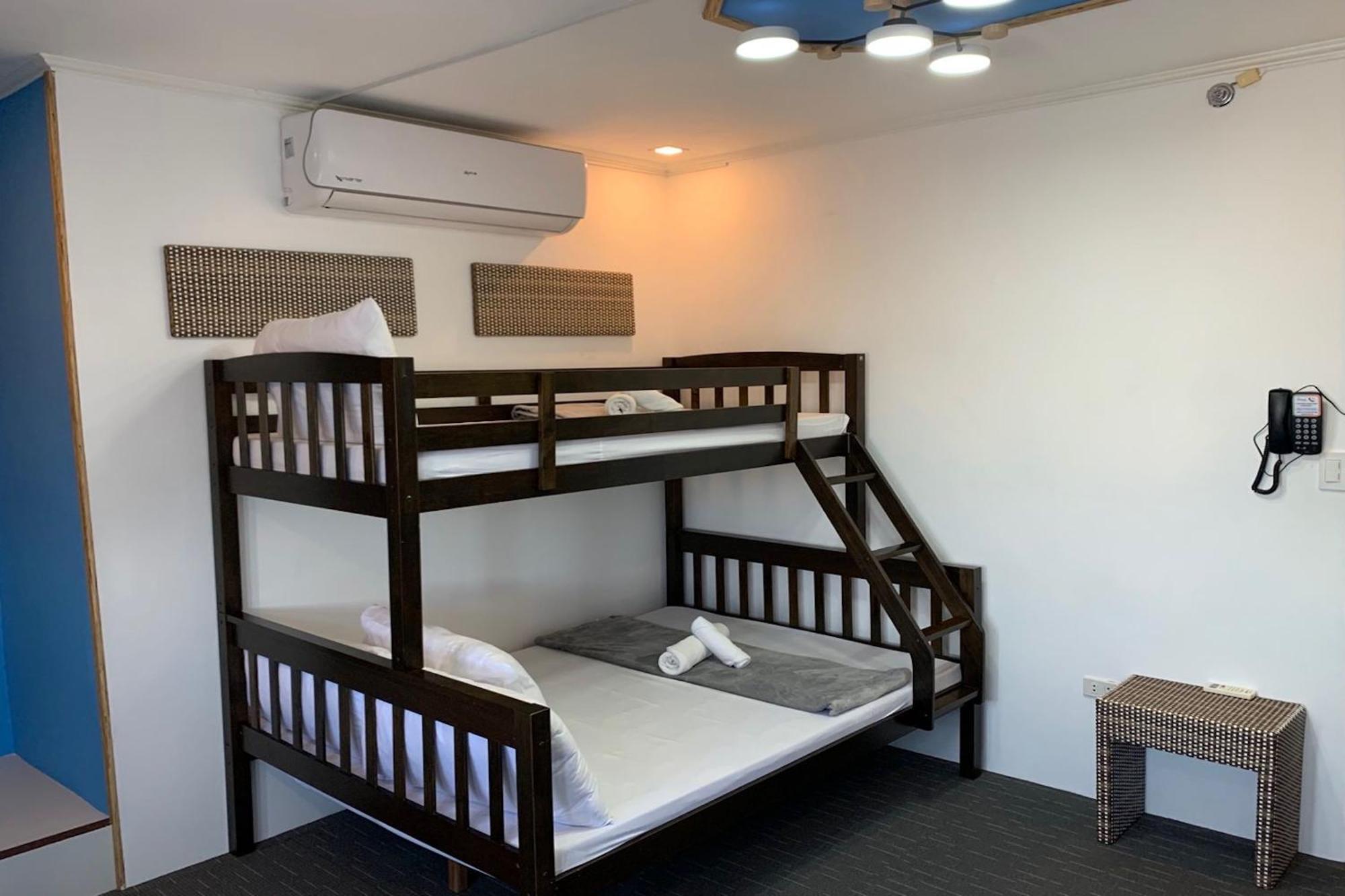 Attic Capsule Hotel 3*