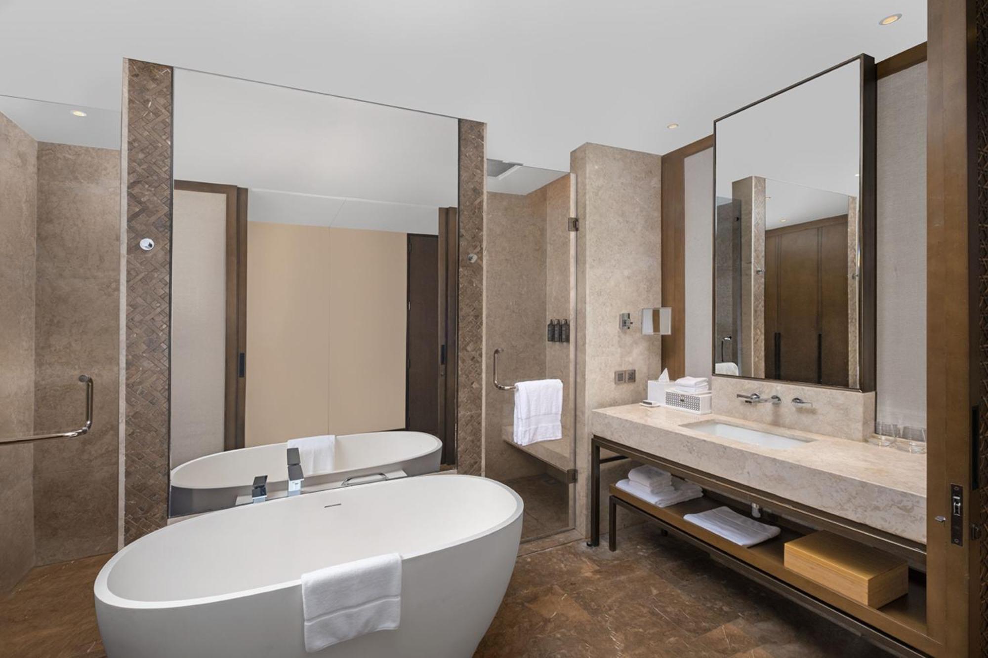 Hotel Sheraton Cebu Mactan 5*