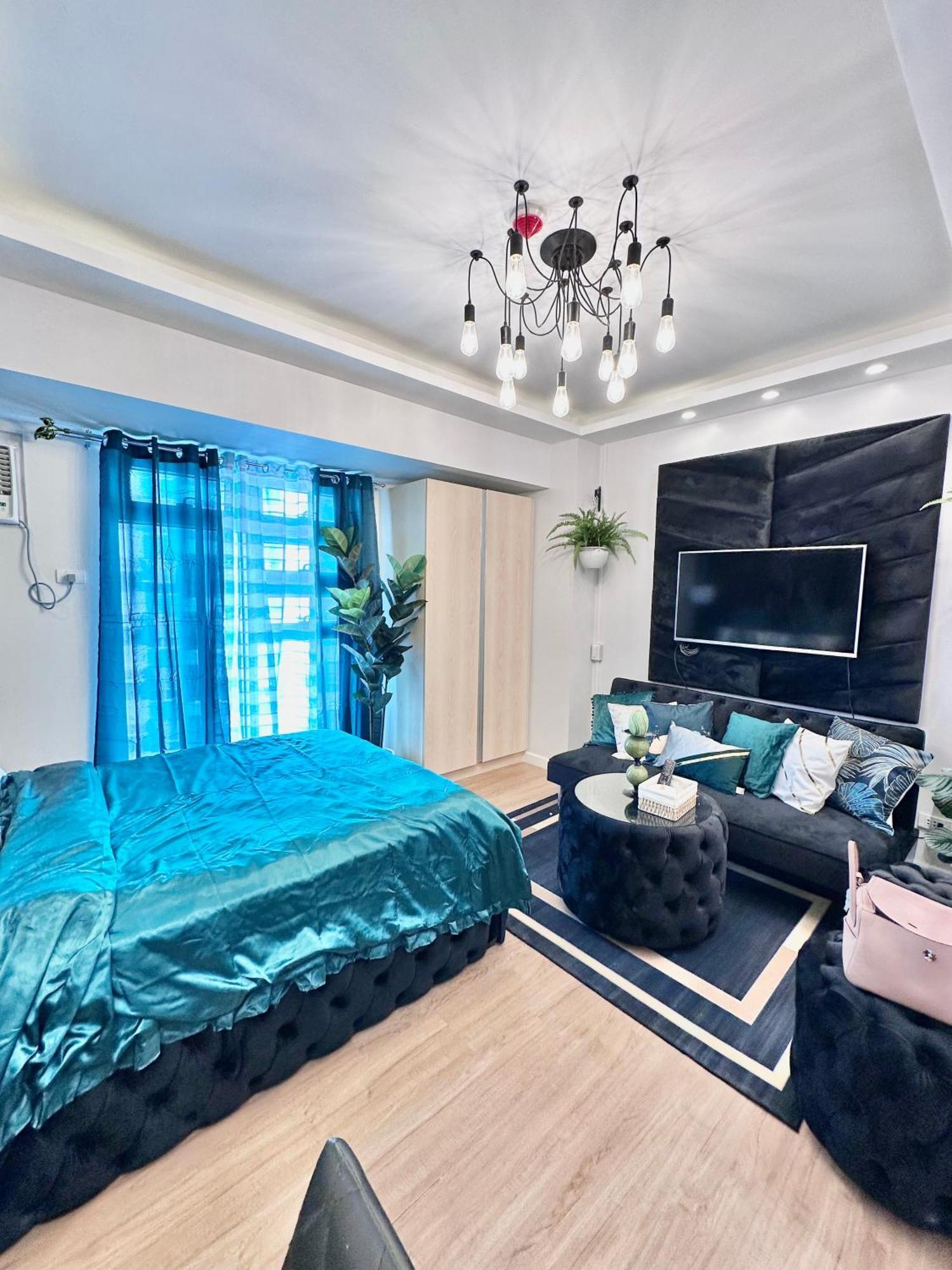Queen Size In Solinea, Cebu