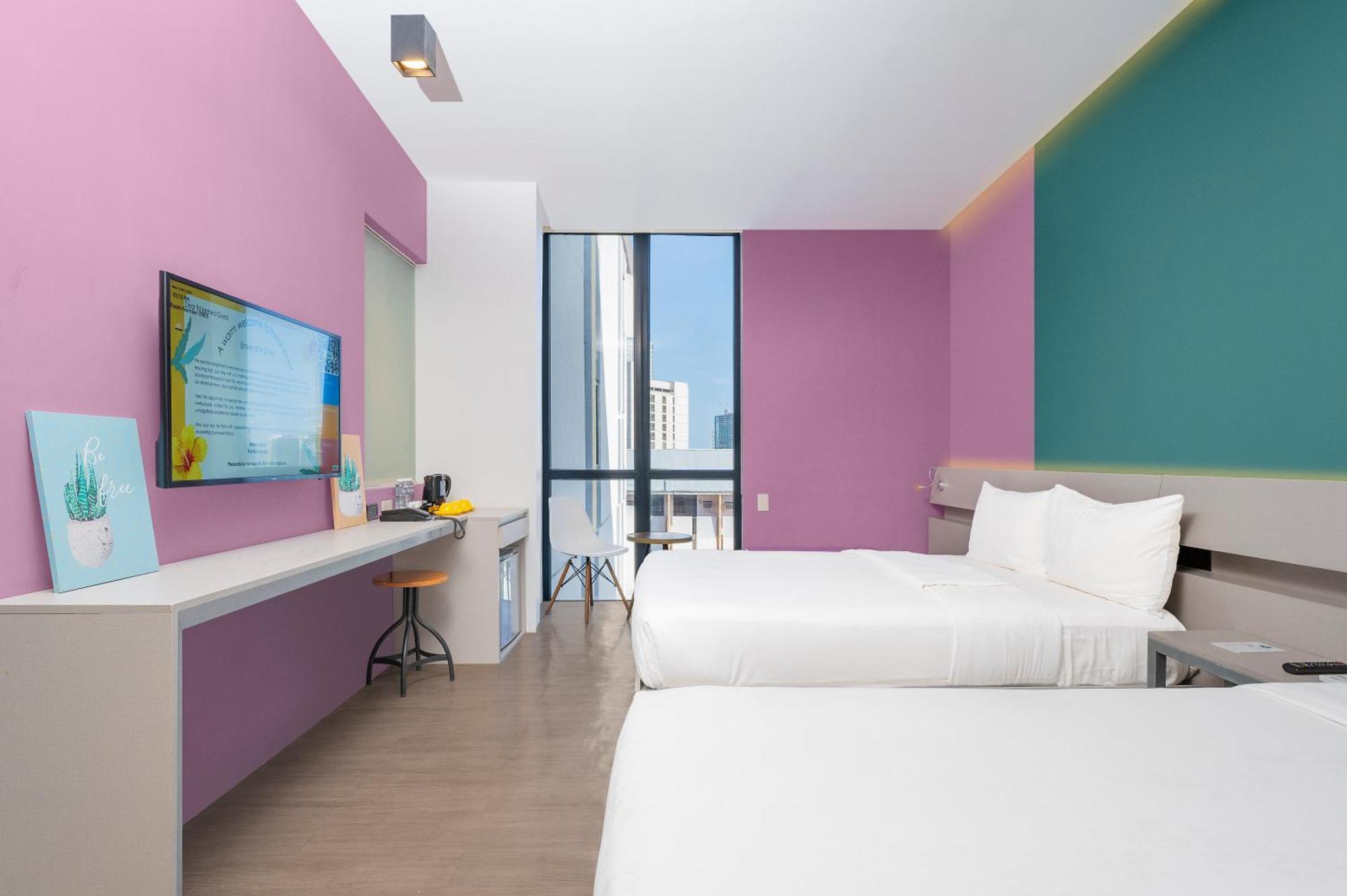 Yello Powered By Cocotel Hotel 4*