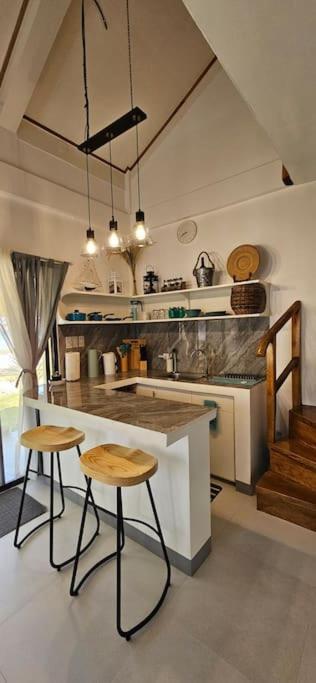 Bahay bakasyunan Tiny House, Private Vacation San Francisco (Cebu)