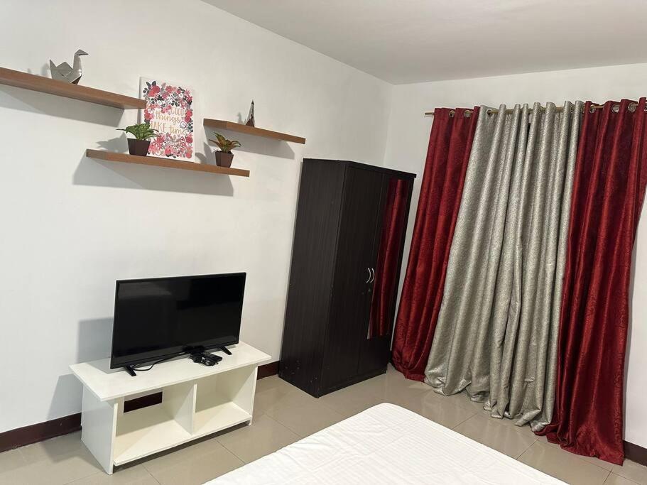 Apartment Urban Homes *