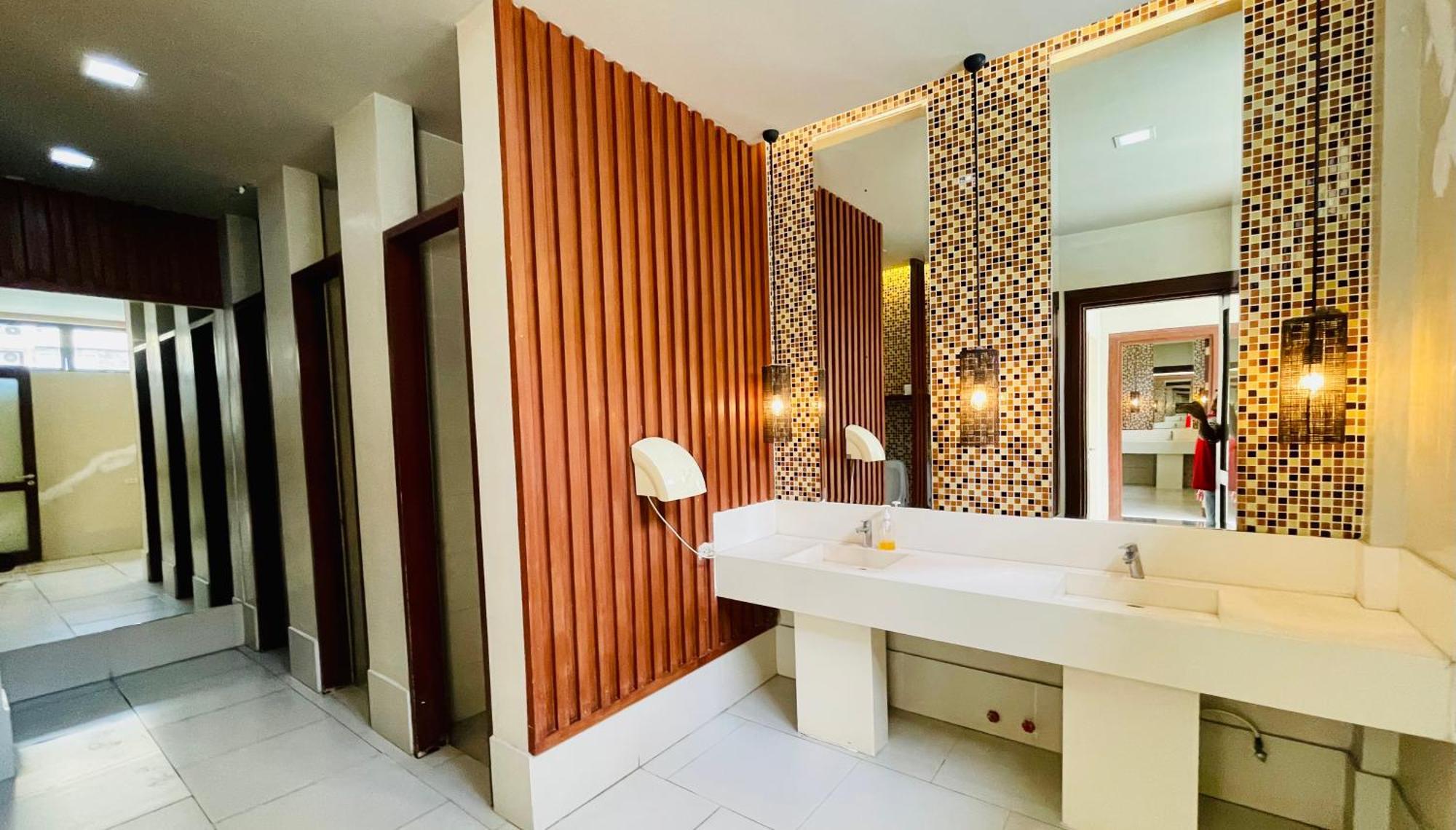 Minimalist, Stylish, Elegant 2br