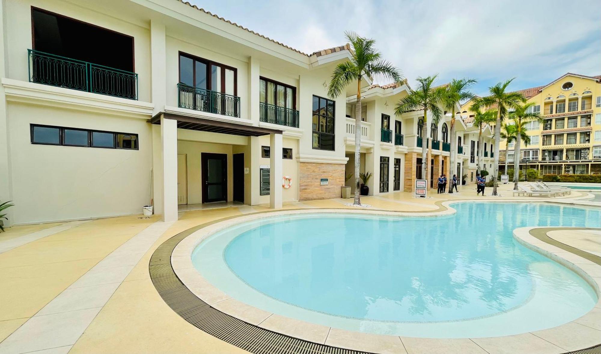 Minimalist, Stylish, Elegant 2br Cebu