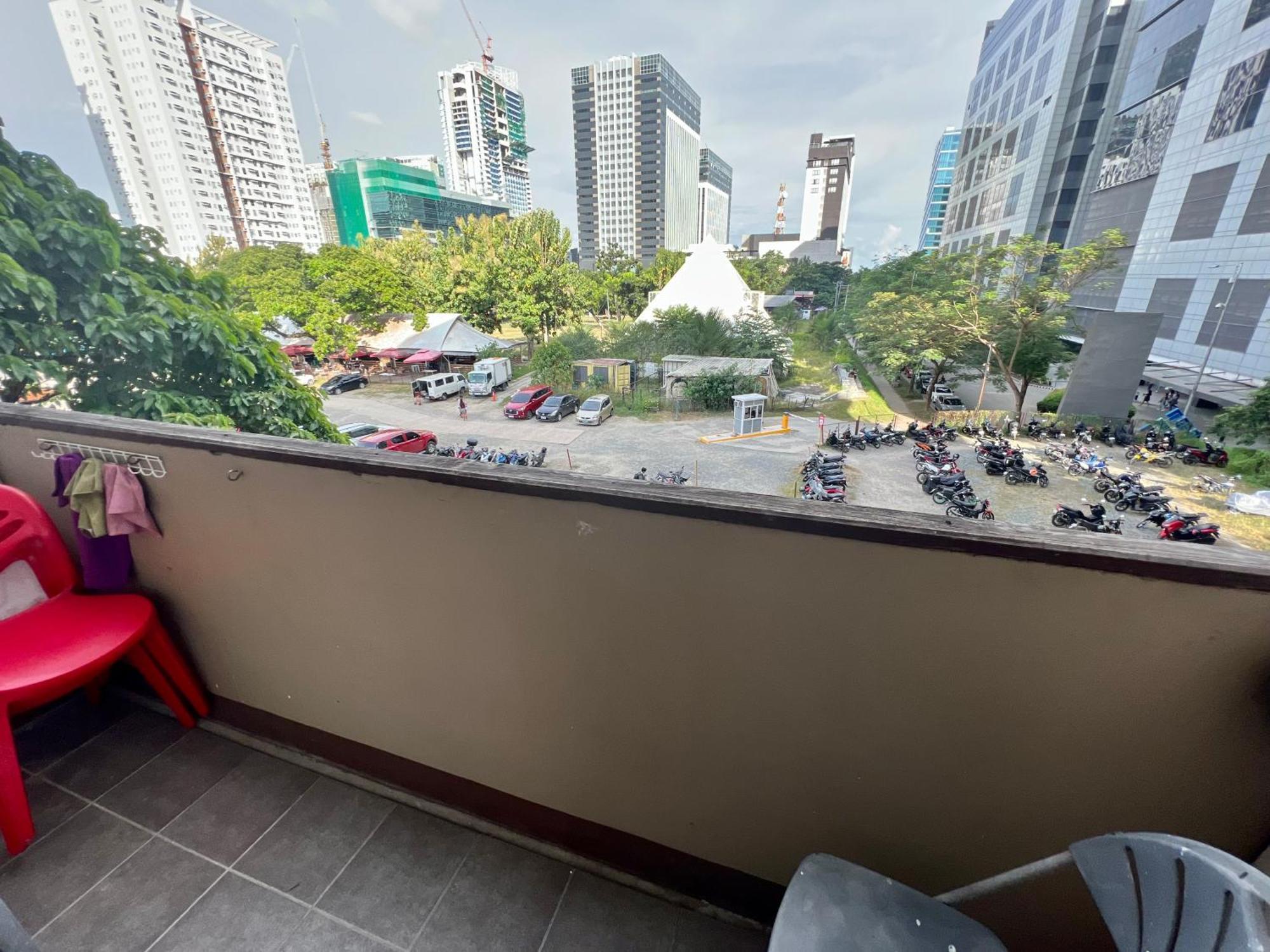 Pet-friendly Beside It Park Apartment Cebu