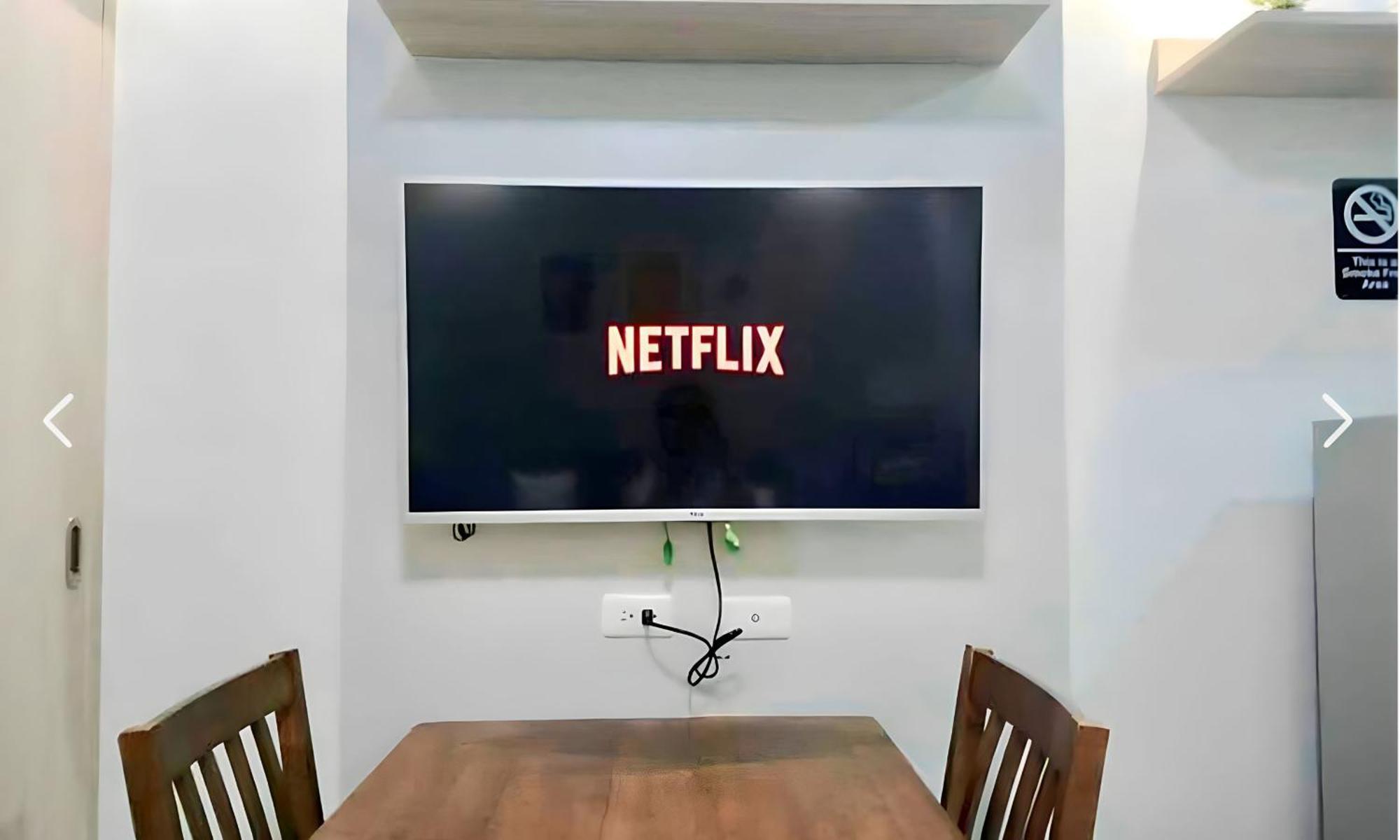 Heart Of + Fast Wifi + Netflix Apartment Cebu