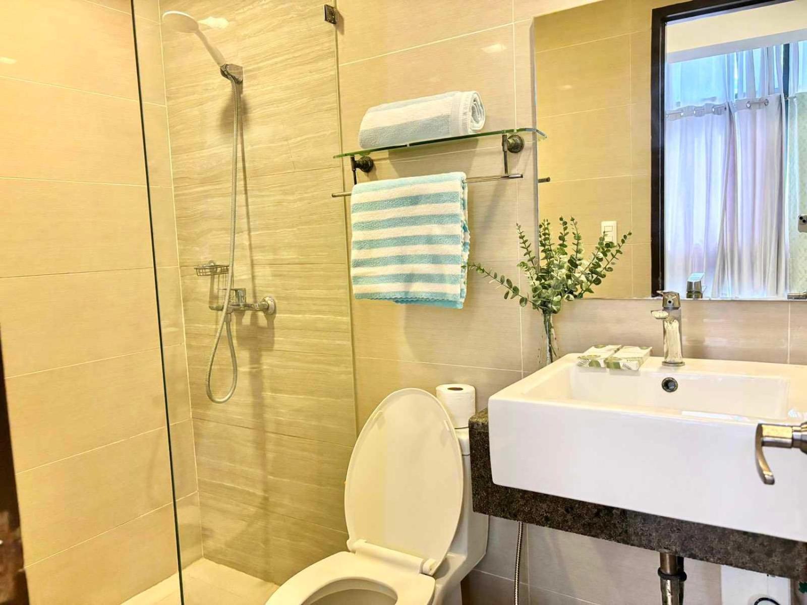 Mactan Newtown Staycation *