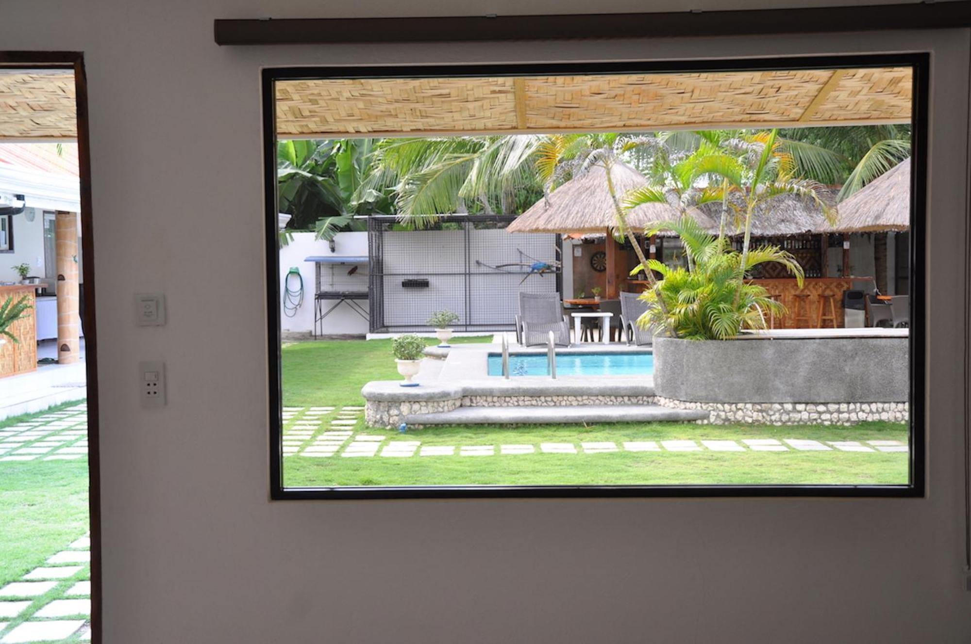 Parrot Resort