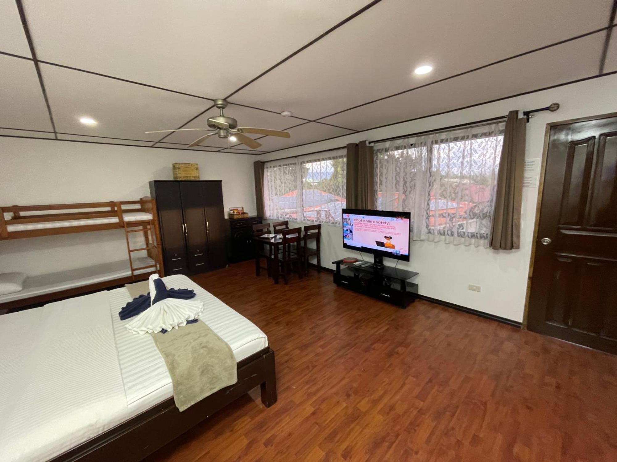 Resort Parrot 3*