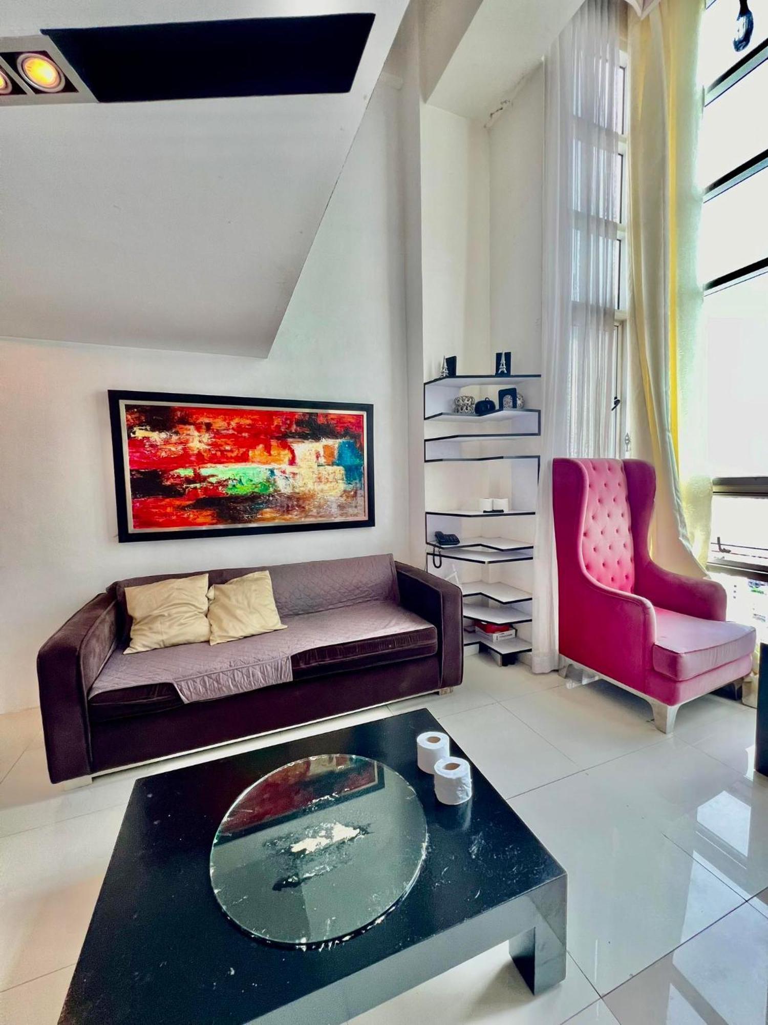 Apartamento Huge Loft Type At Queen Of The South *
