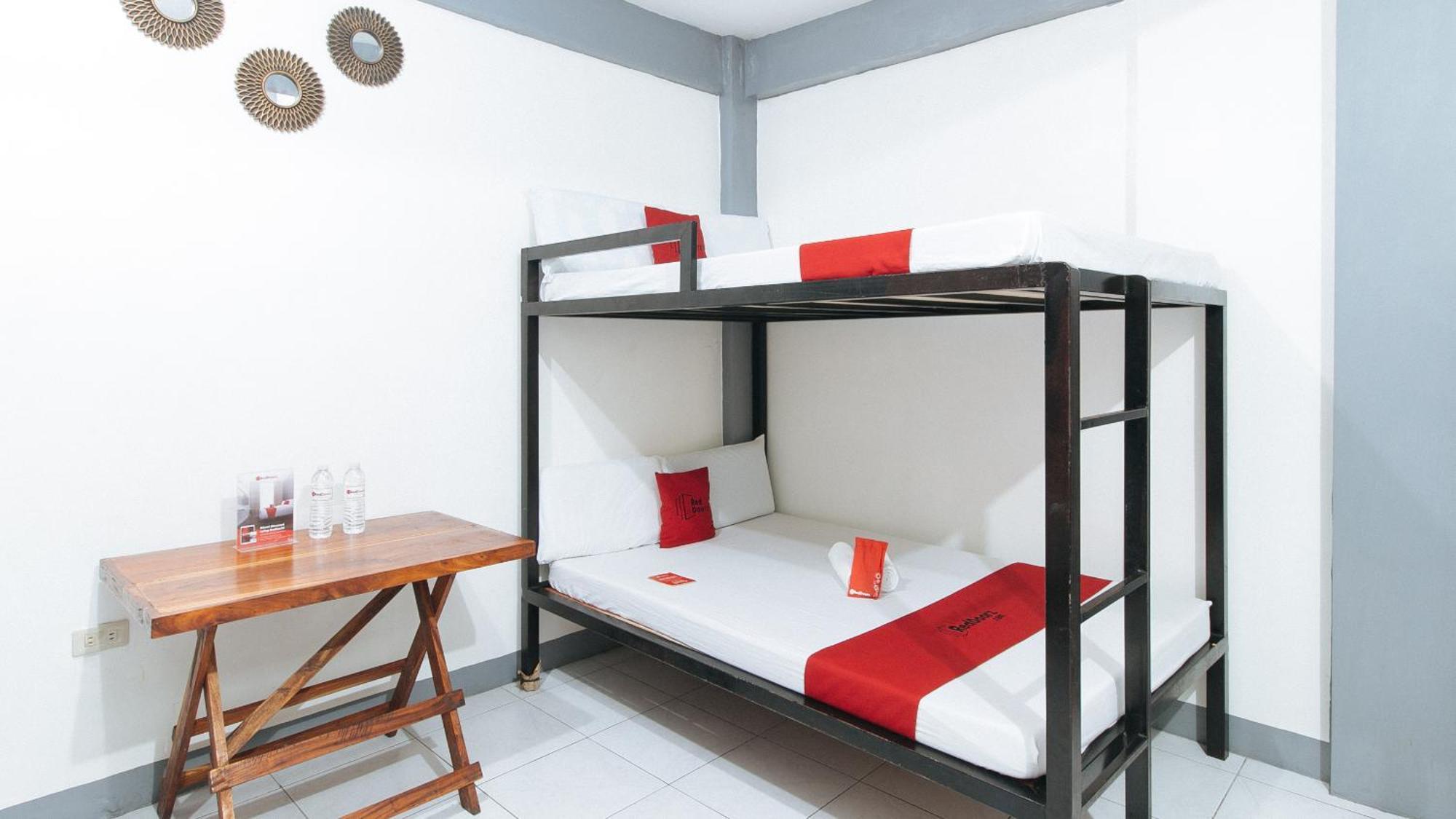 Reddoorz @ Costa Roca Balamban Cebu
