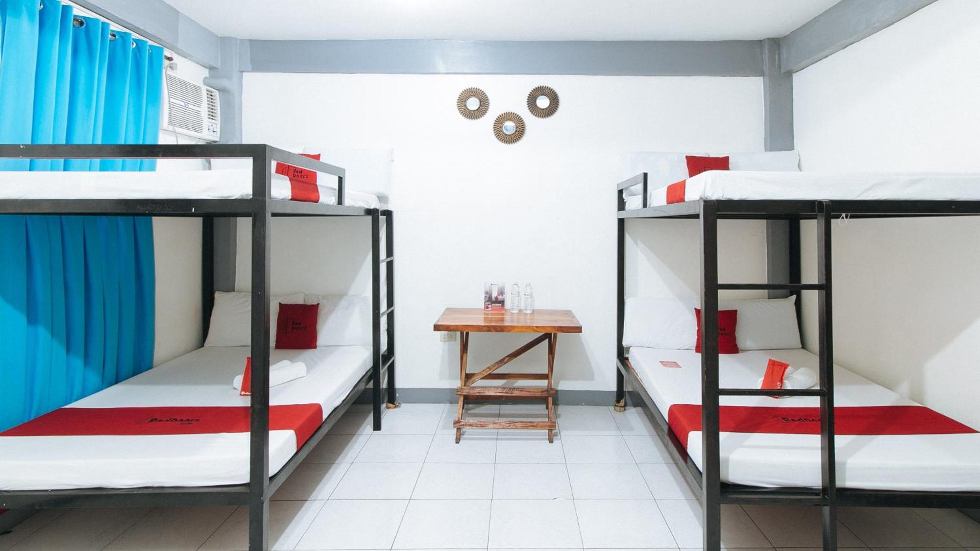 Reddoorz @ Costa Roca Balamban Hotel Cebu