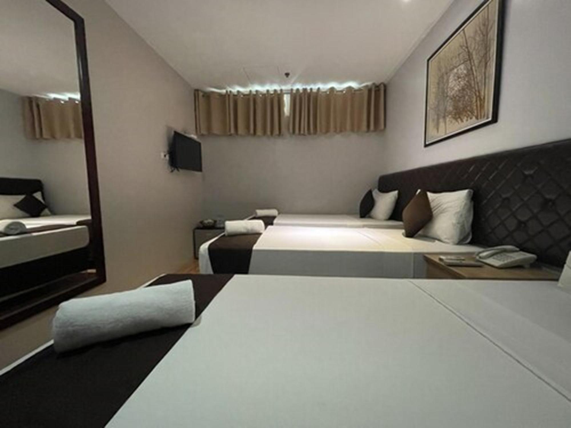 Capitol & Powered By Cocotel 3* Cebu