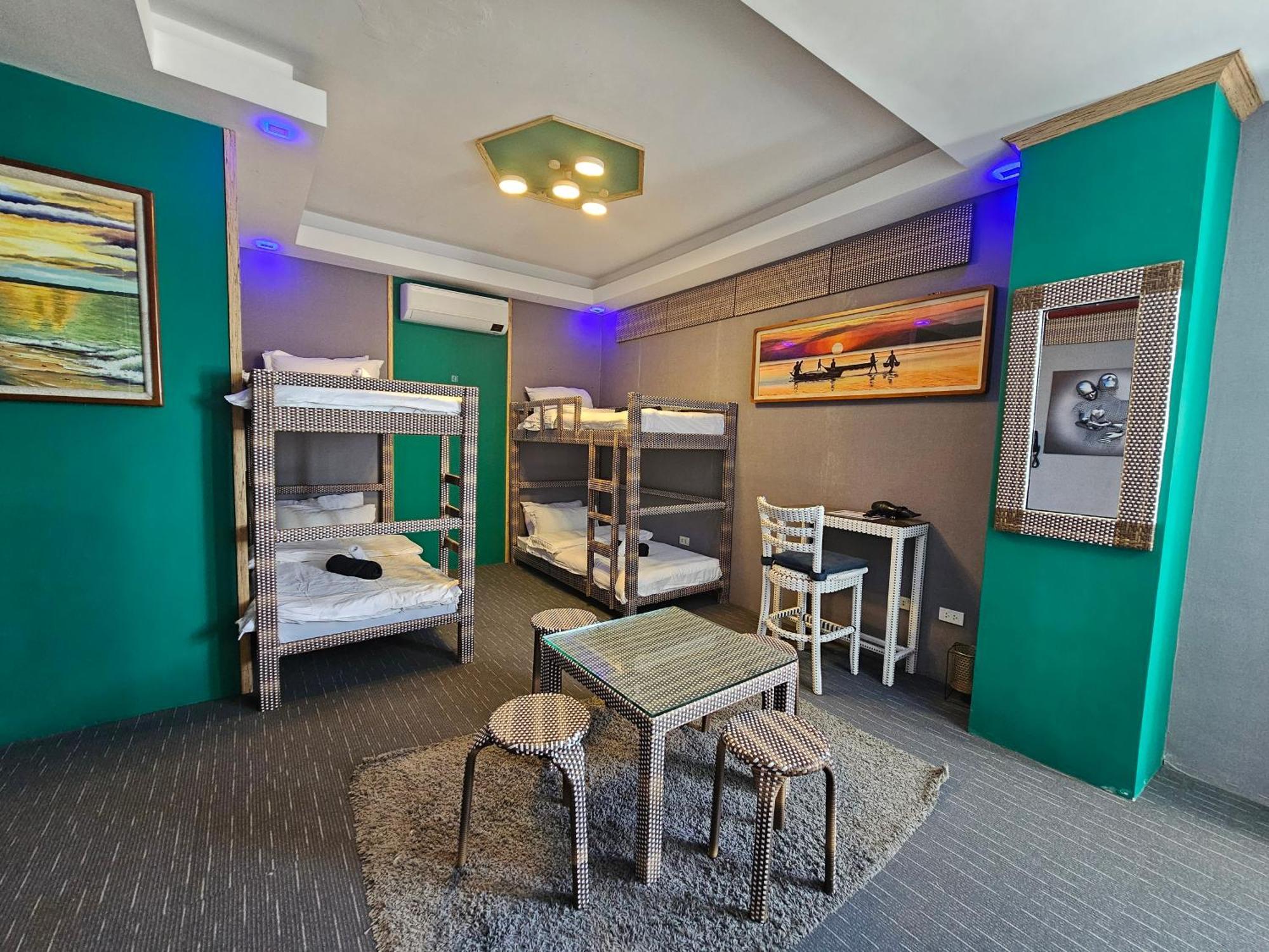 Attic Capsule Hotel