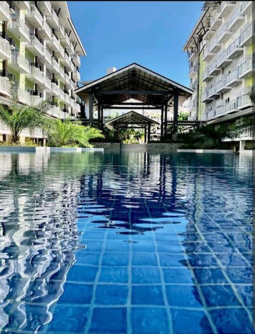 212b Amani Grand Residences Near To Airport With Pool, Gym, Wifi, Netflix * Lapu-Lapu City