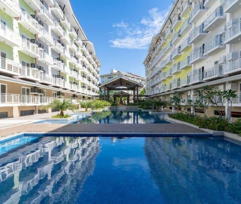 212b Amani Grand Residences Near To Airport With Pool, Gym, Wifi, Netflix