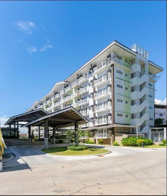 212b Amani Grand Residences Near To Airport With Pool, Gym, Wifi, Netflix Apartamento *
