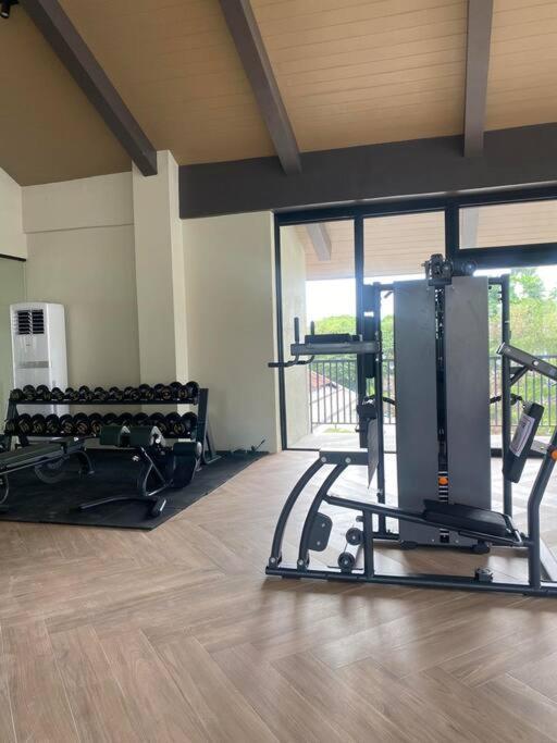 212b Amani Grand Residences Near To Airport With Pool, Gym, Wifi, Netflix * Lapu-Lapu City