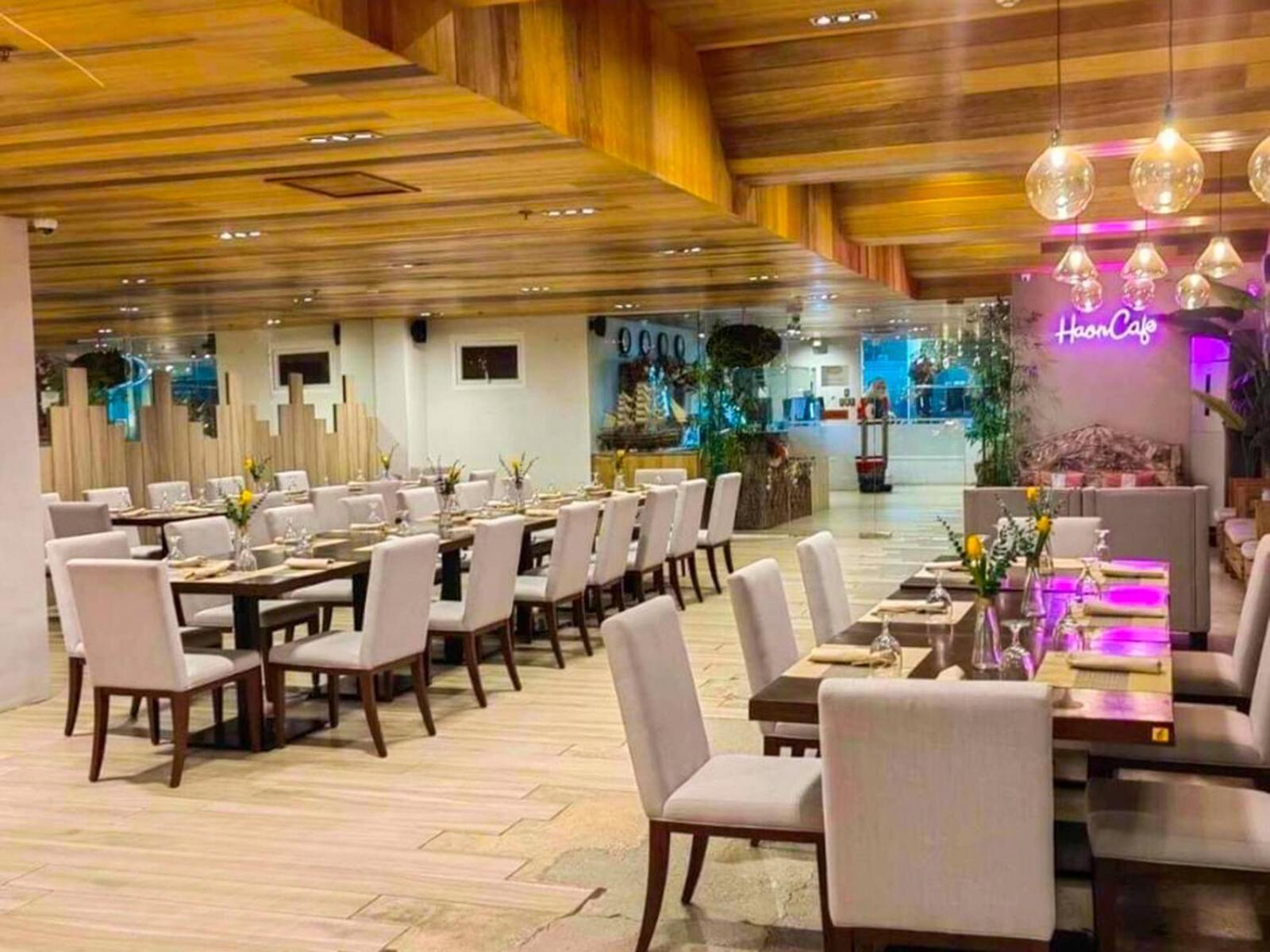 Uncle Tom's Powered By Cocotel Hotel Cebu