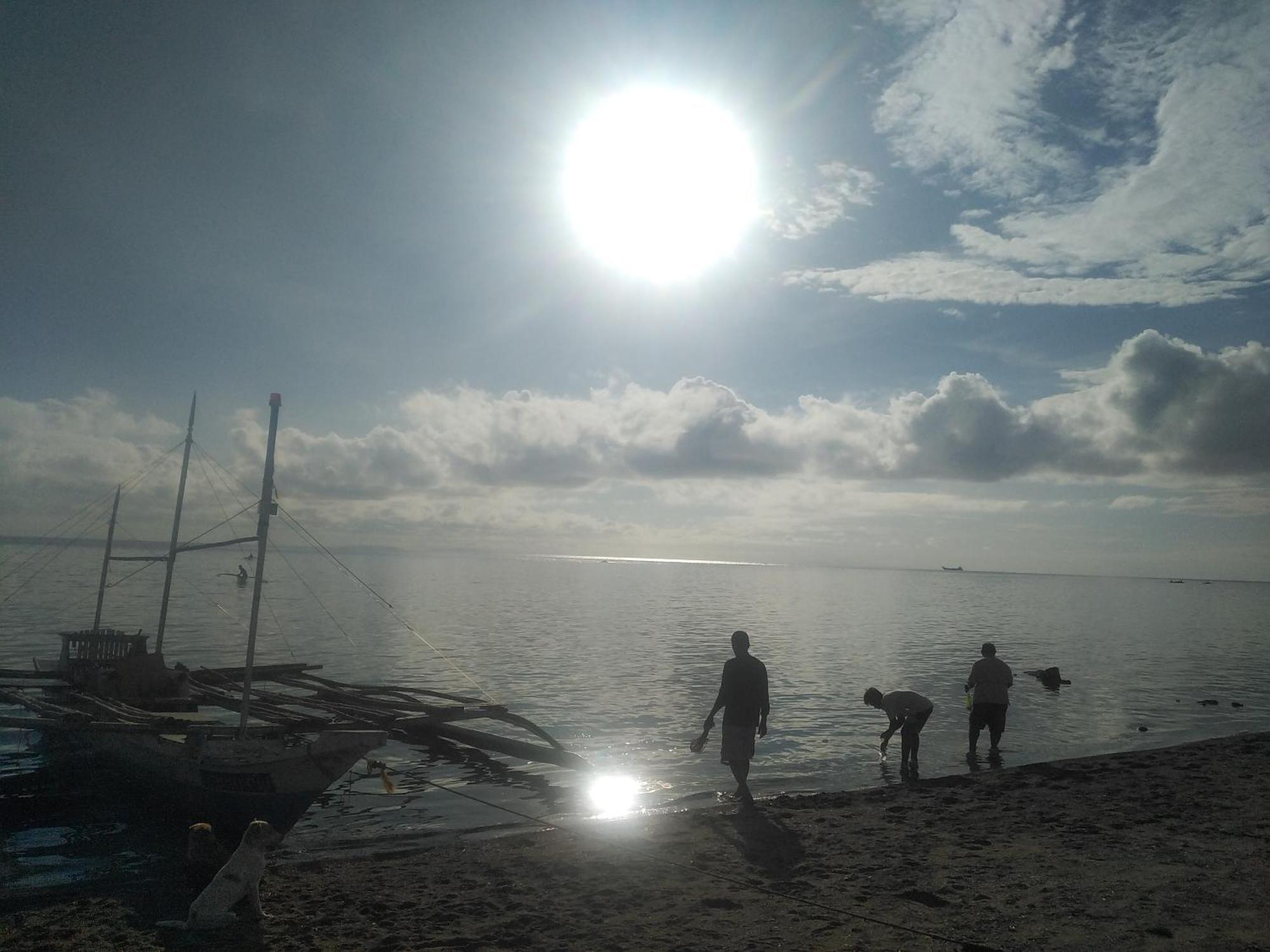 Moonlight Seaside Liloan Cebu *