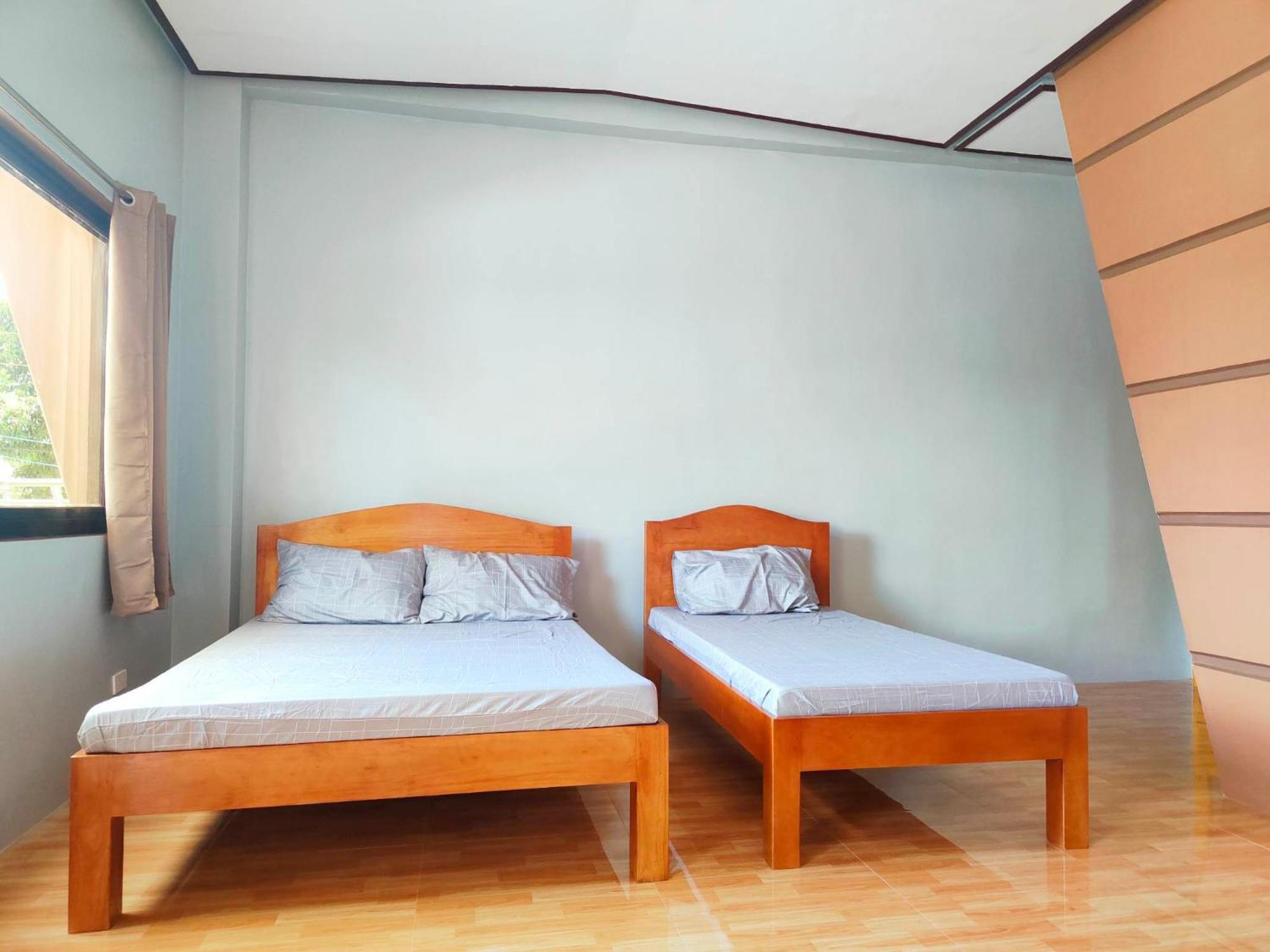 Rnek Boatel Commercial Space Apartment