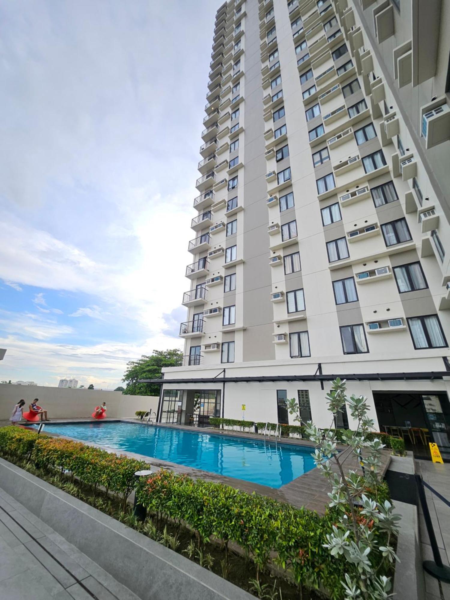 Apartment Unit At The Median