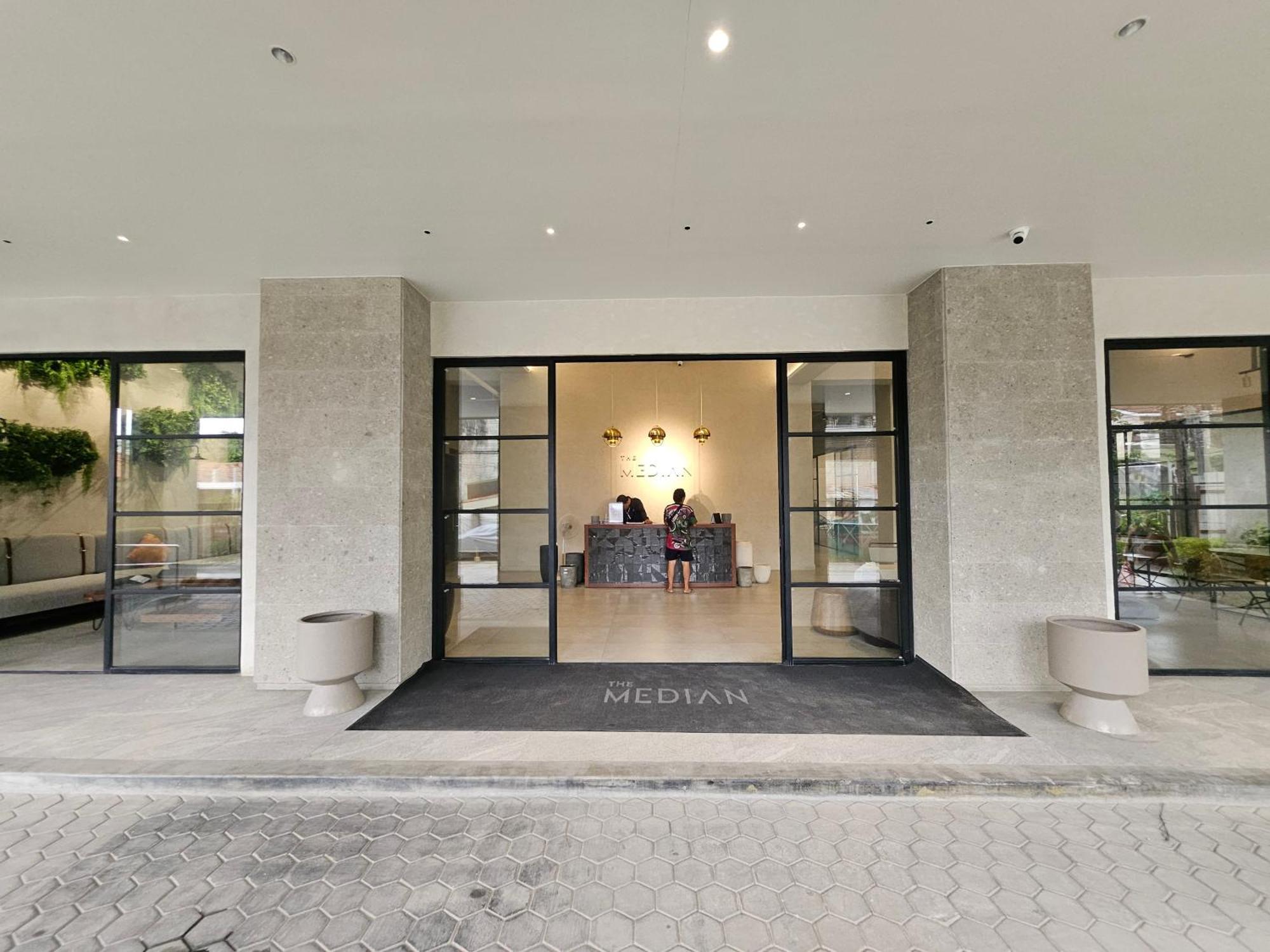 Unit At The Median Apartment Cebu