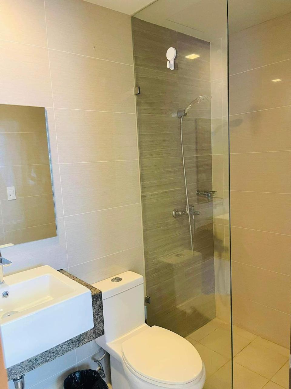 Mactan Newtown Boulevard Apartment