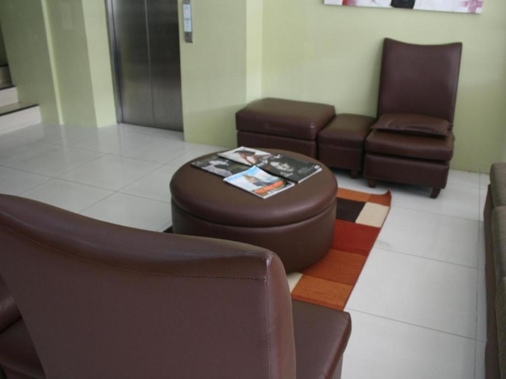 Hotel Sampaguita Plaza Garcia 3*