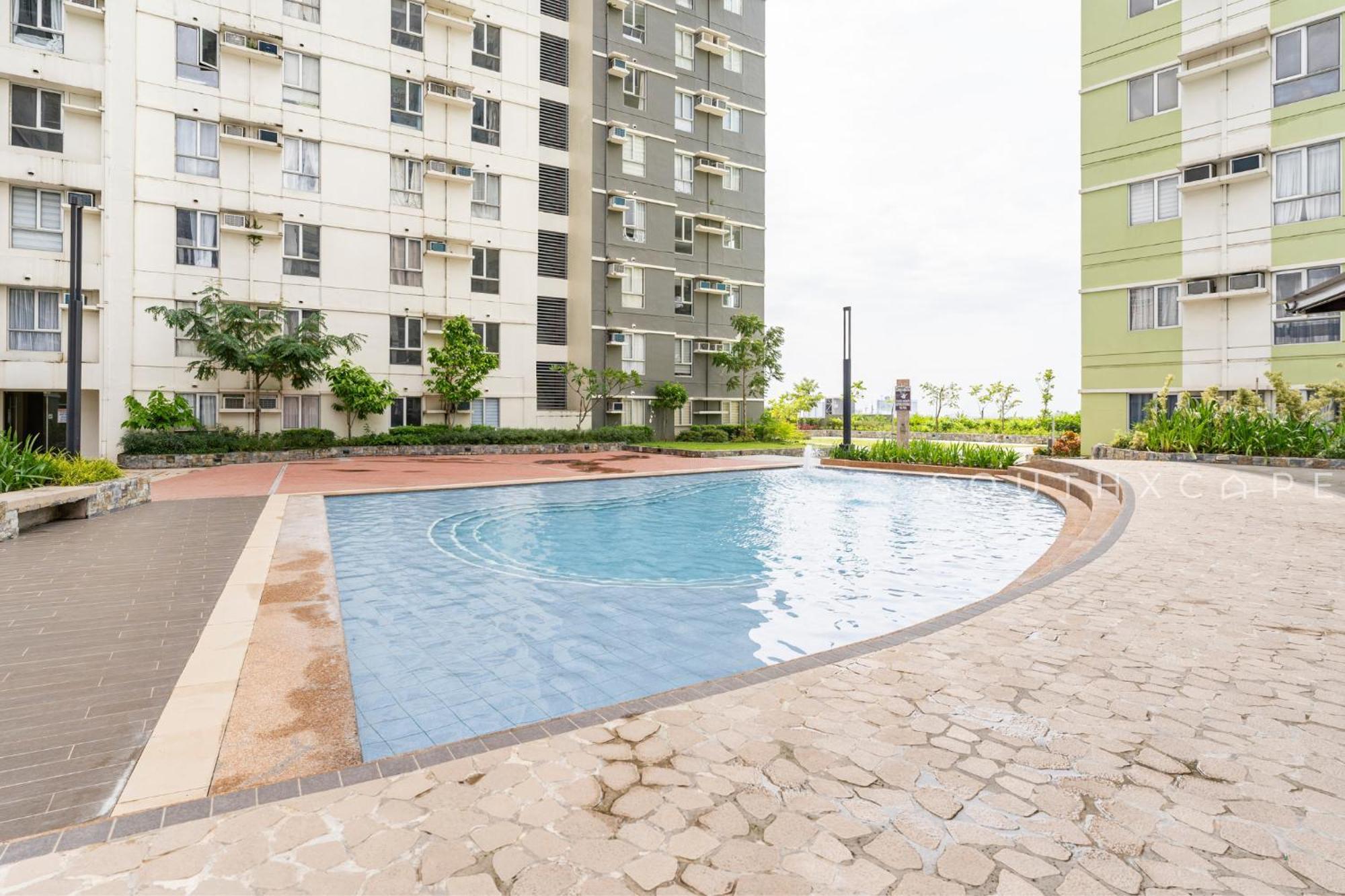 Furnished In Avida Towers Riala, It Park With Pool View, Fast Wifi, Netflix And *